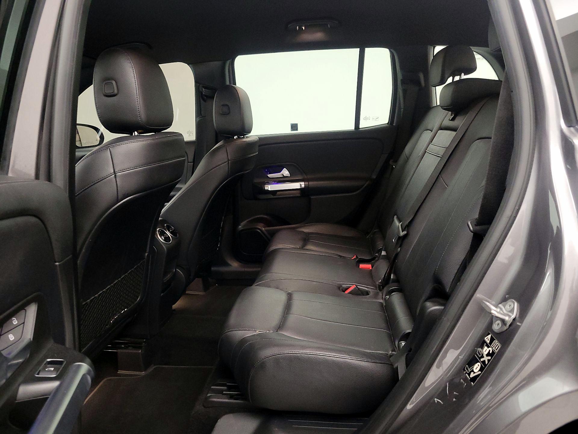 Thumbnail: 2021 Mercedes-Benz GLB - 19