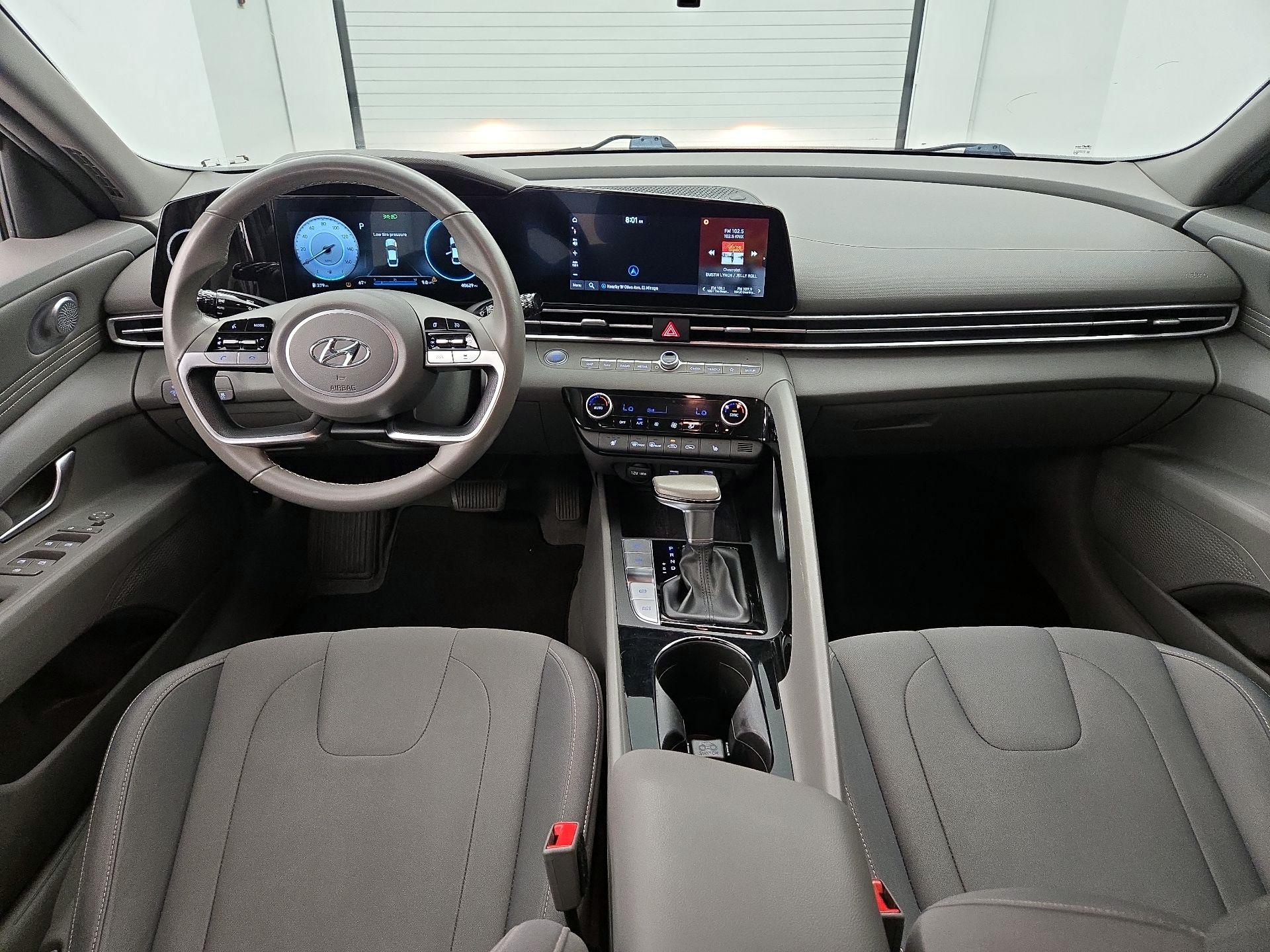 Thumbnail: 2023 Hyundai Elantra - 9