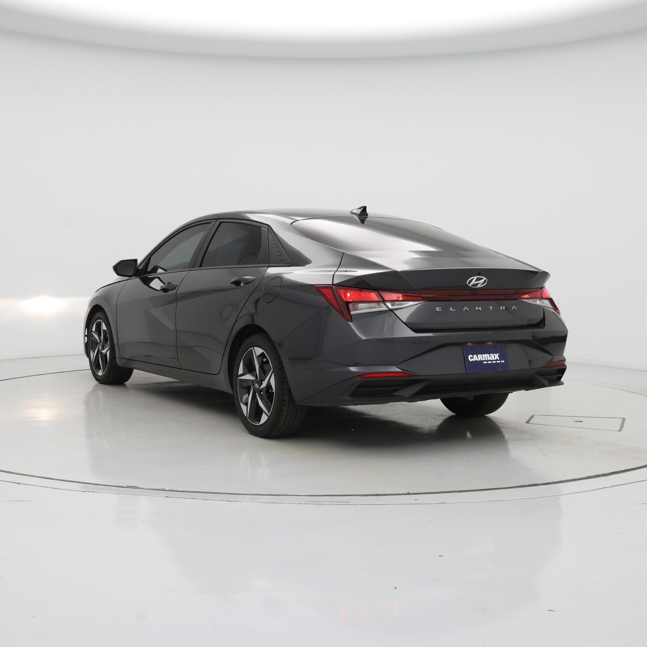 Thumbnail: 2023 Hyundai Elantra - 2