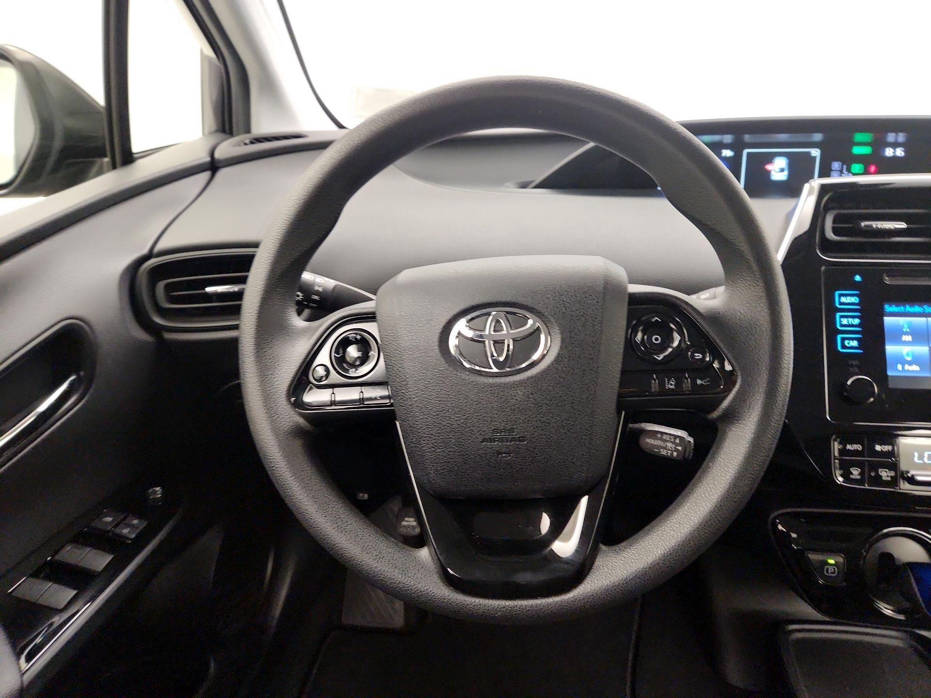 Thumbnail: 2019 Toyota Prius - 10