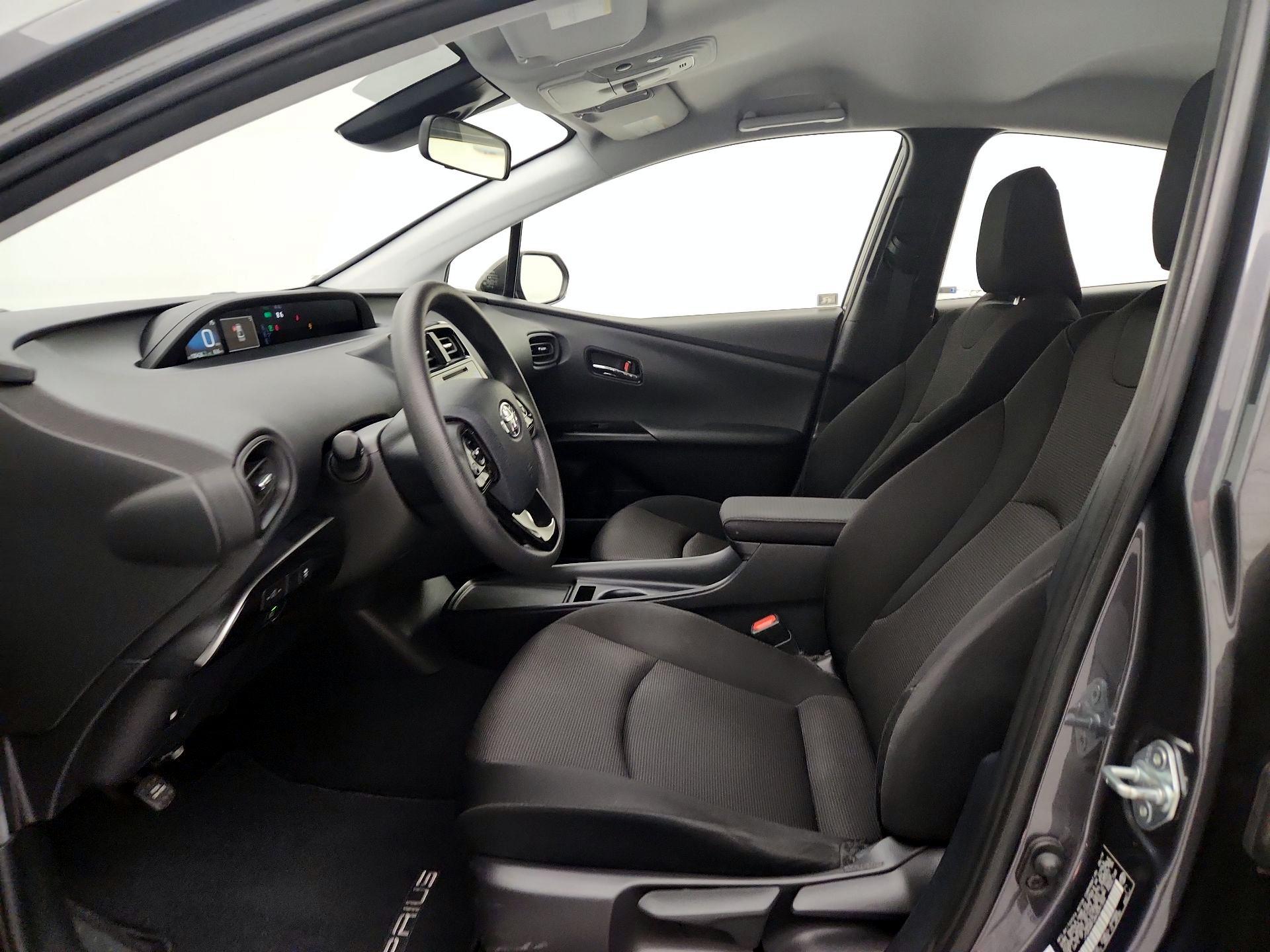 Thumbnail: 2019 Toyota Prius - 11