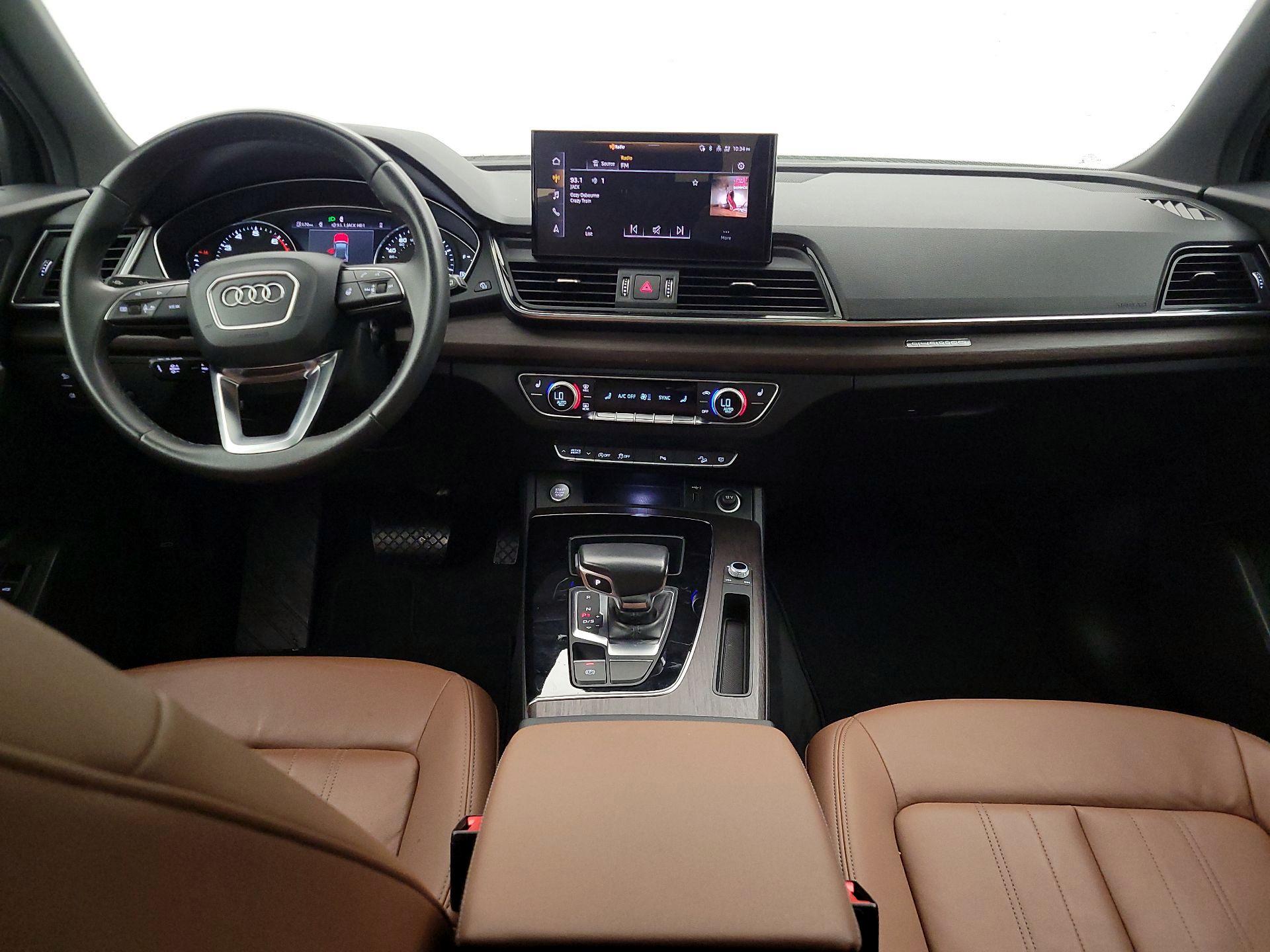 Thumbnail: 2023 Audi Q5 - 9