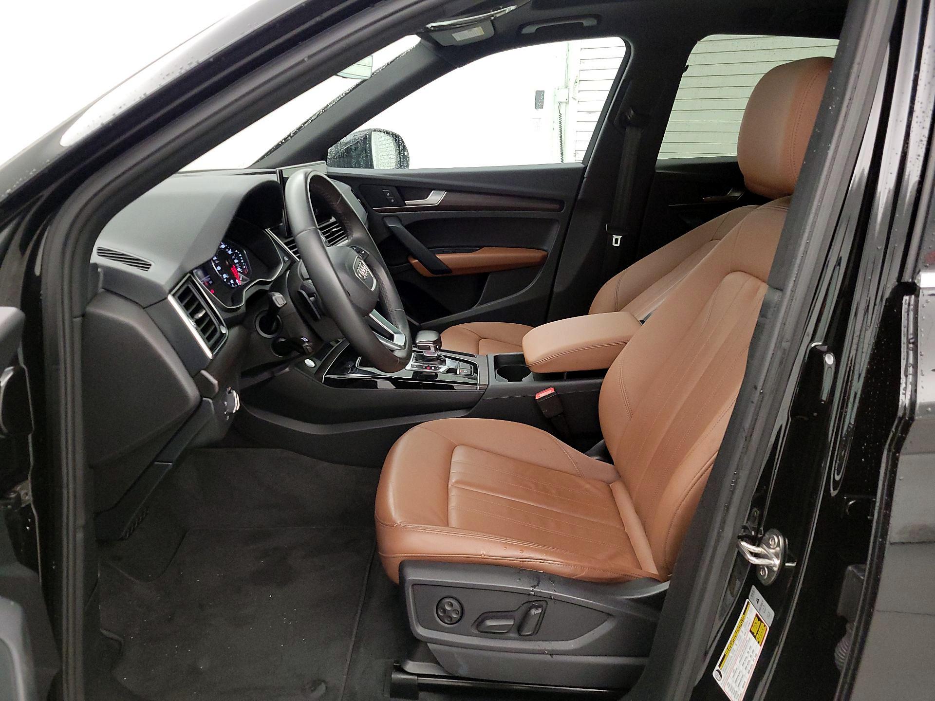 Thumbnail: 2023 Audi Q5 - 11