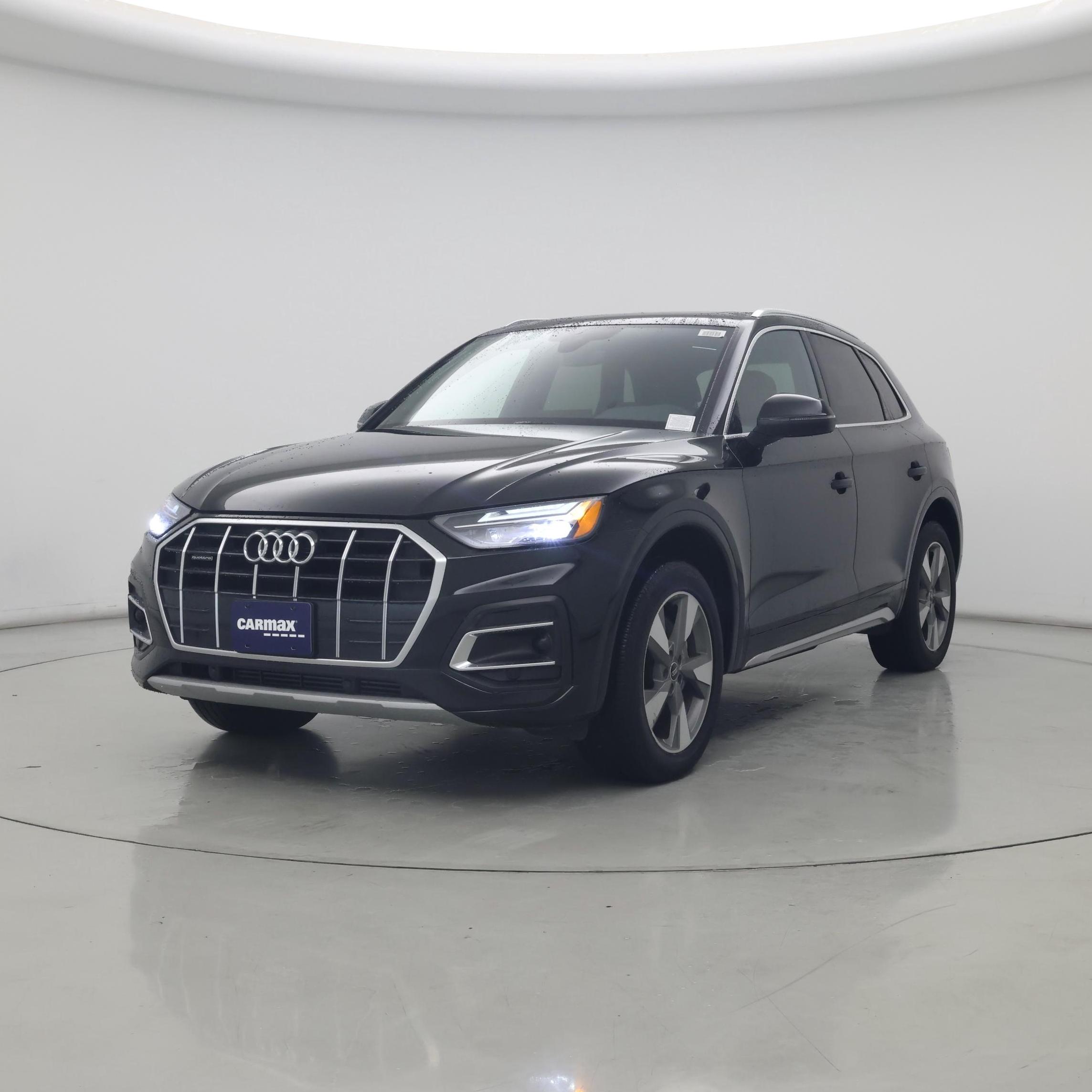 Thumbnail: 2023 Audi Q5 - 4