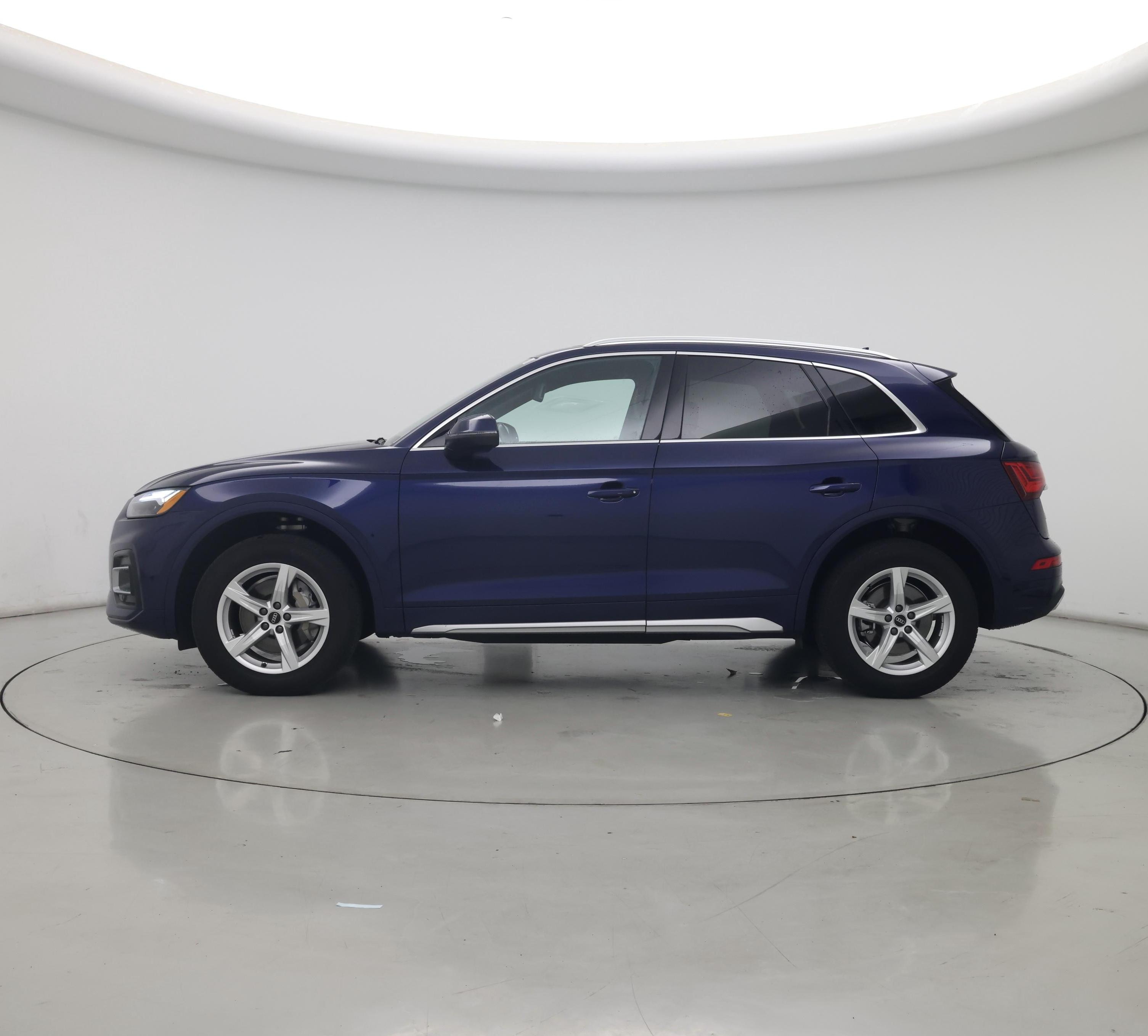 Thumbnail: 2023 Audi Q5 - 3