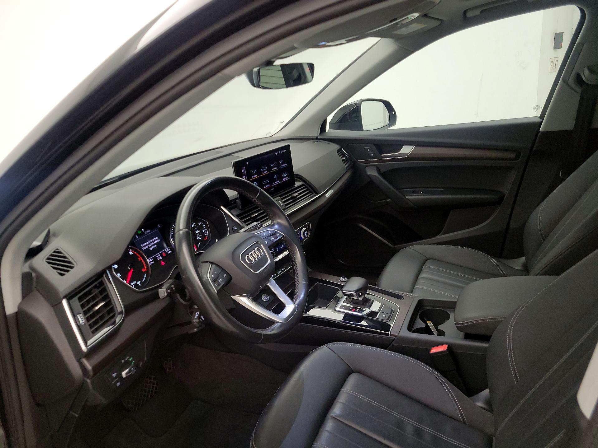 Thumbnail: 2023 Audi Q5 - 11