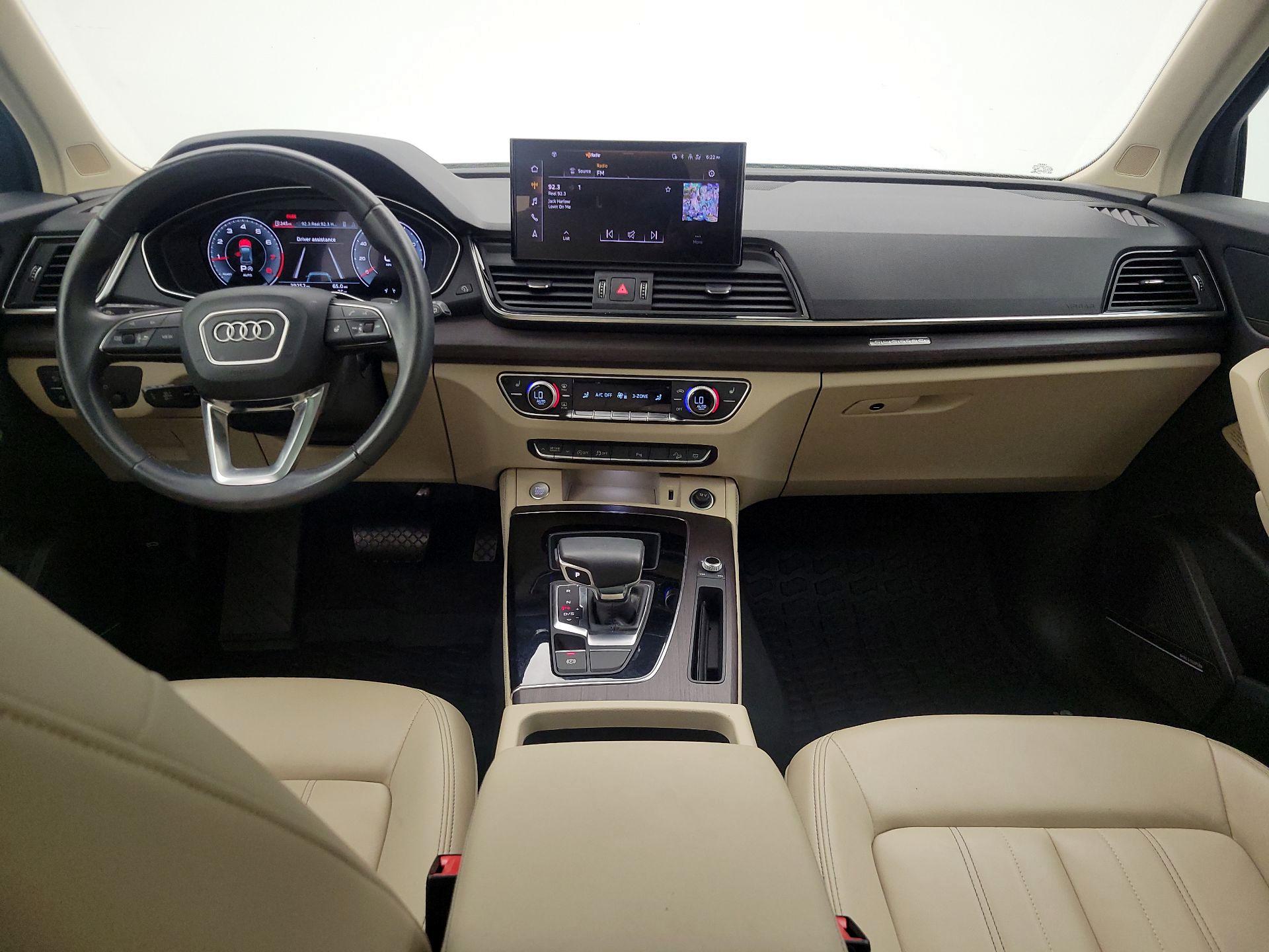 Thumbnail: 2023 Audi Q5 - 9