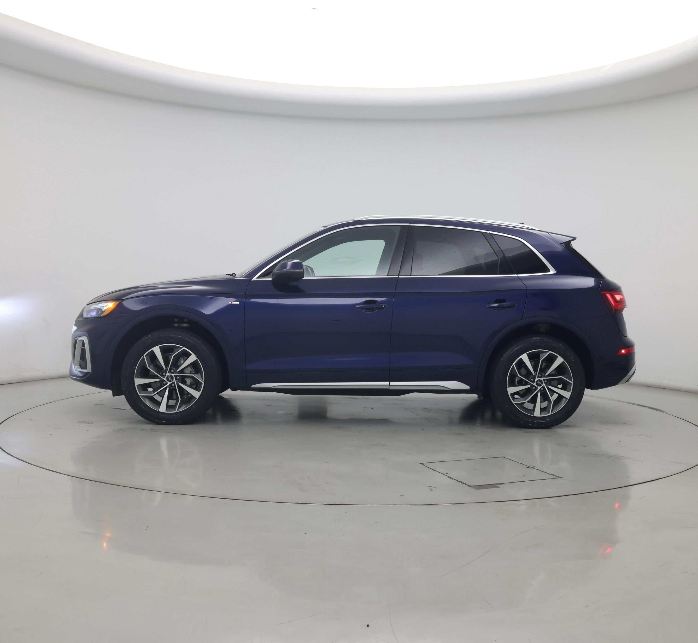 Thumbnail: 2022 Audi Q5 - 3