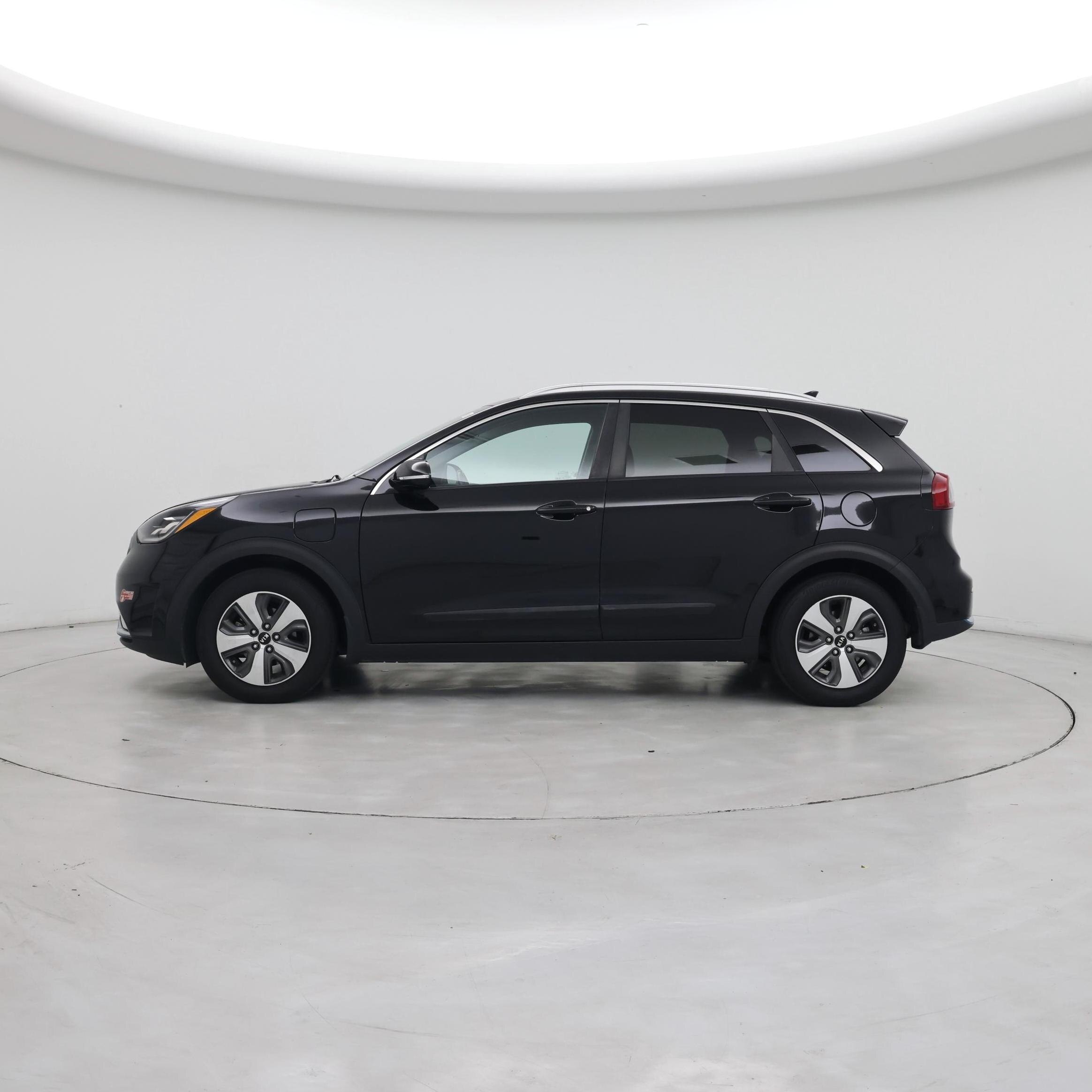 Thumbnail: 2018 Kia Niro - 3