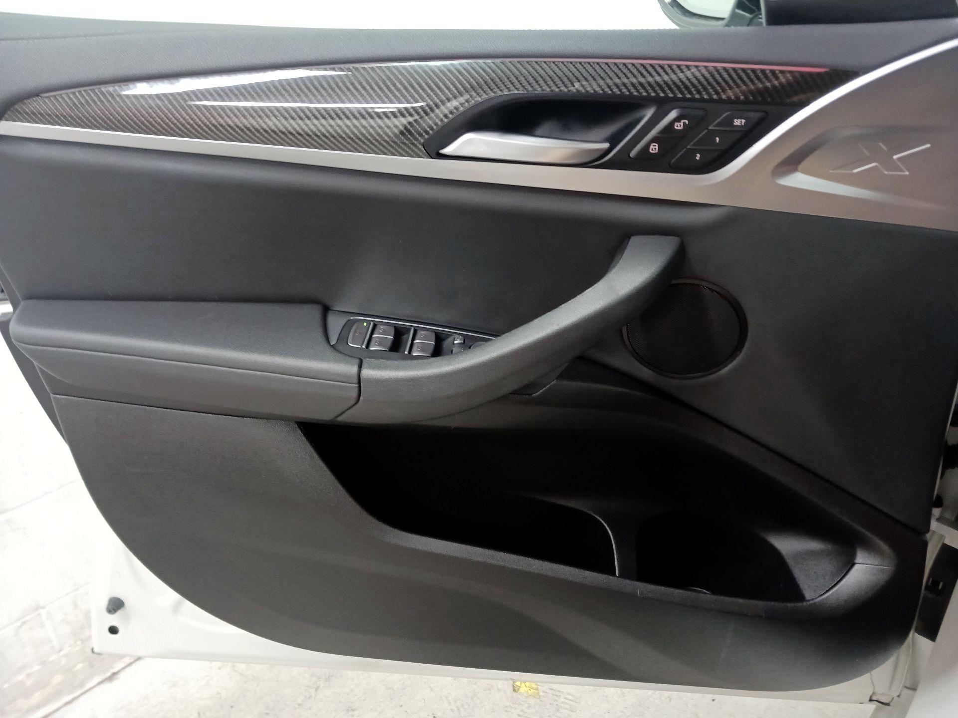 Thumbnail: 2020 BMW X4 - 12