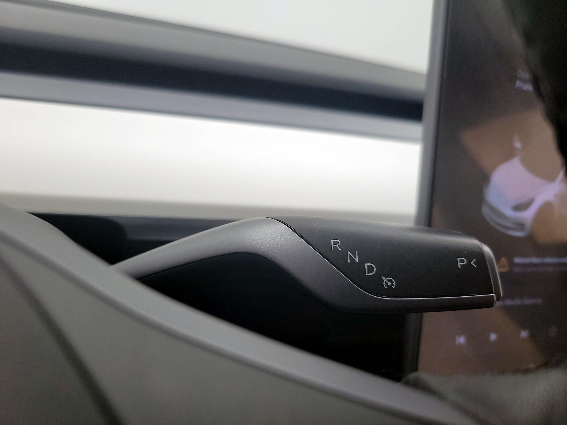 Thumbnail: 2021 Tesla Model 3 - 17