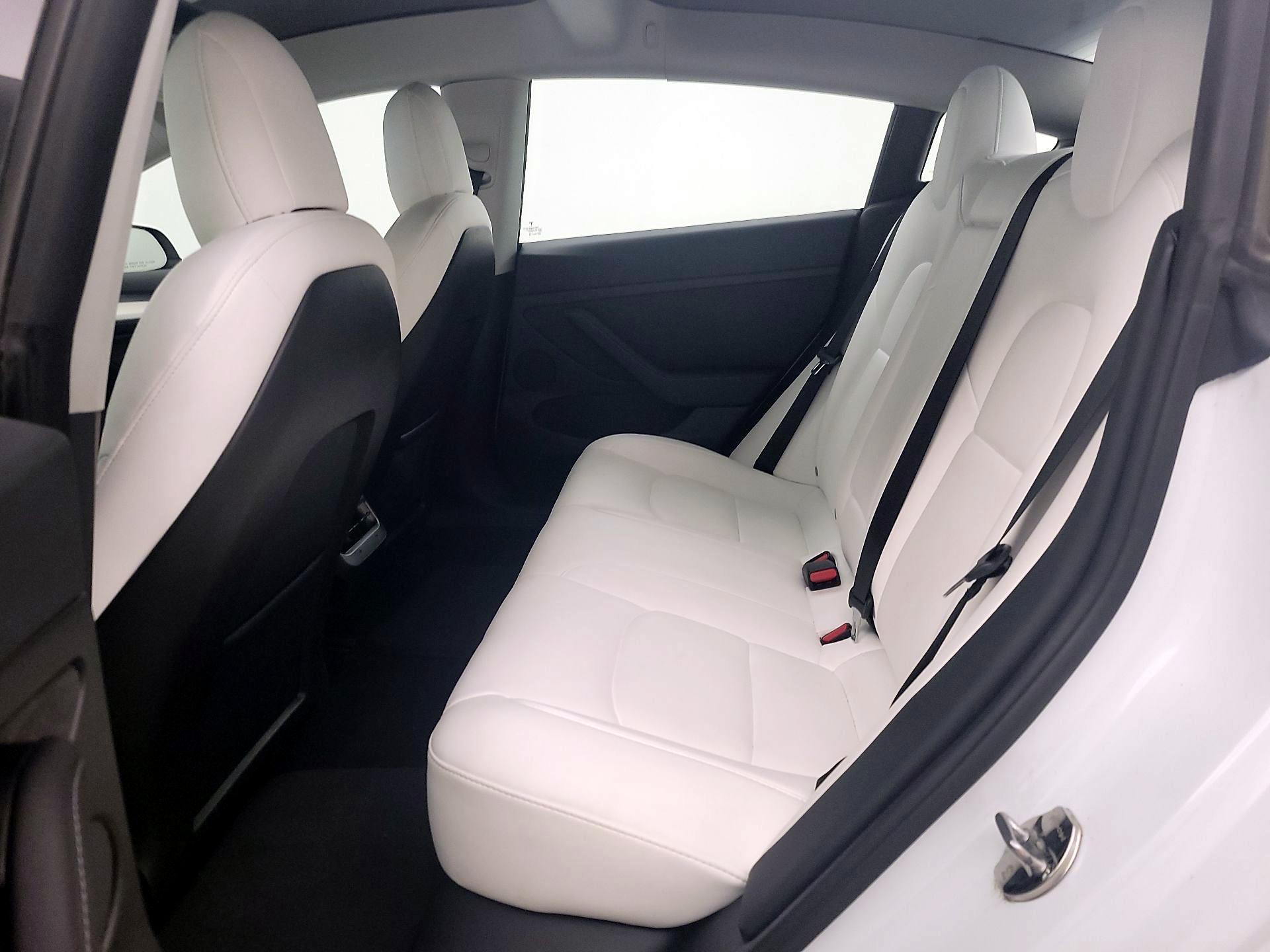 Thumbnail: 2021 Tesla Model 3 - 18