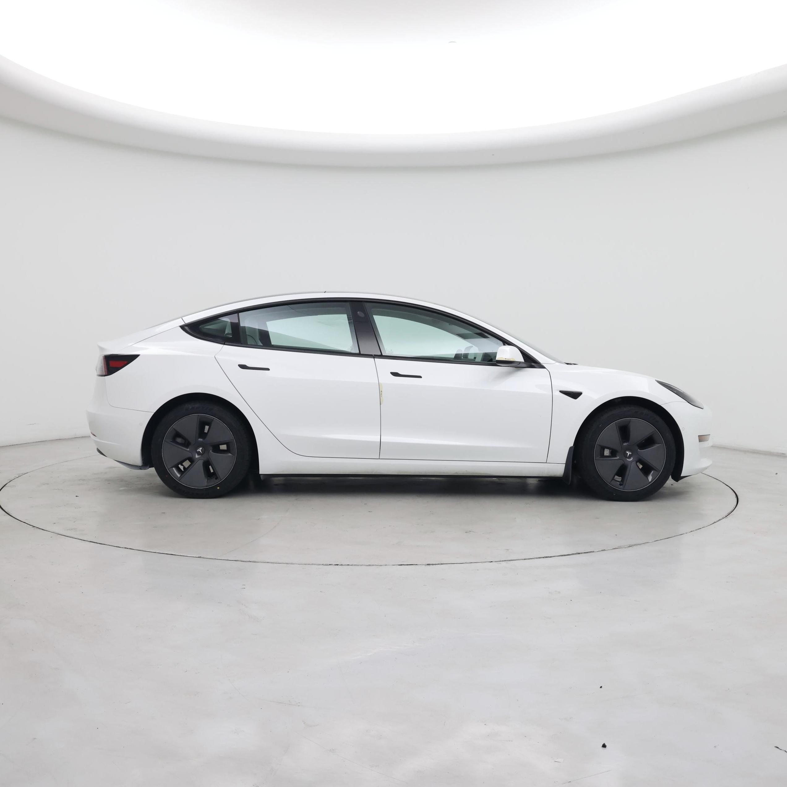 Thumbnail: 2021 Tesla Model 3 - 7