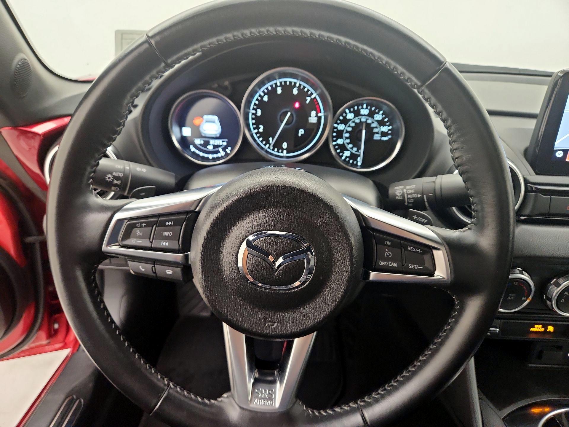 Thumbnail: 2020 Mazda MX-5 Miata - 10