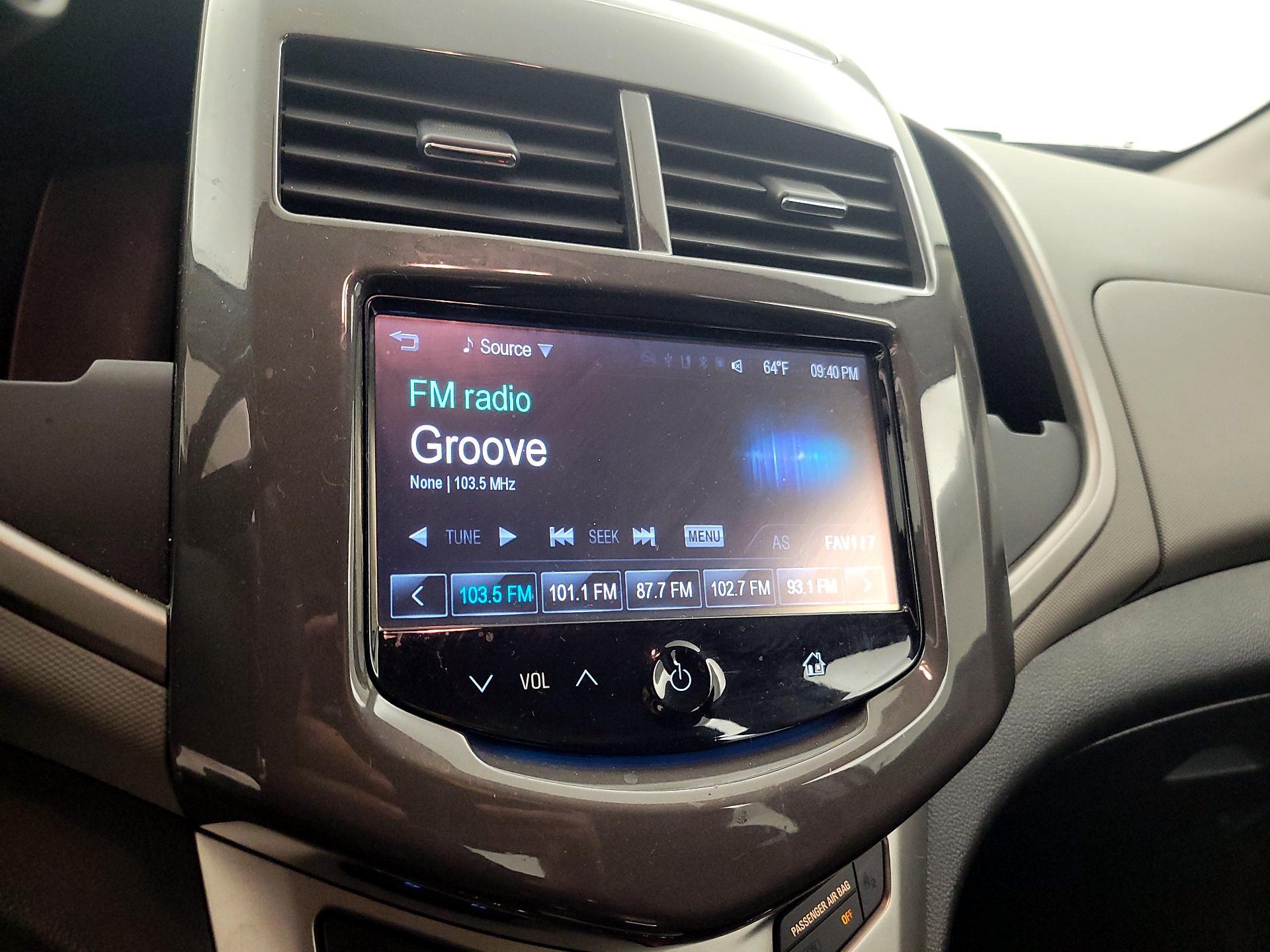 Thumbnail: 2015 Chevrolet Sonic - 15