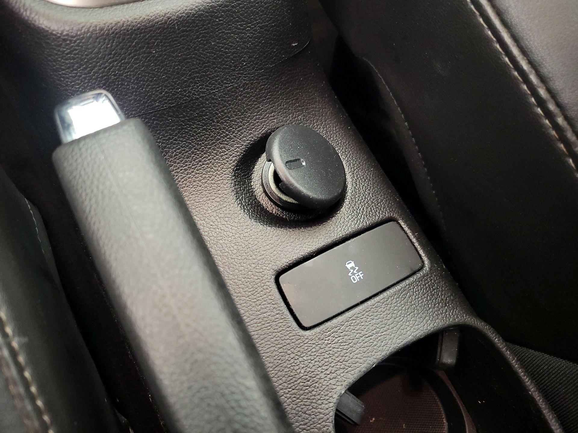 Thumbnail: 2015 Chevrolet Sonic - 18