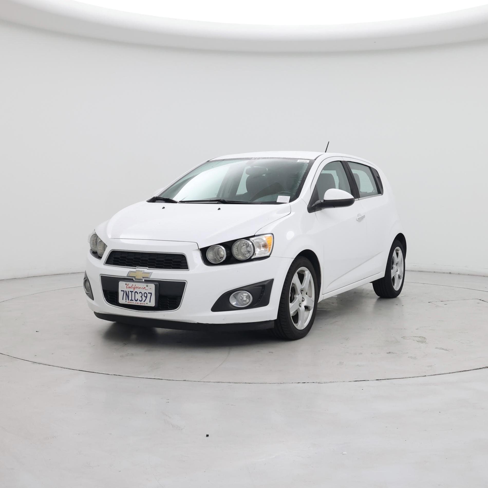 Thumbnail: 2015 Chevrolet Sonic - 4