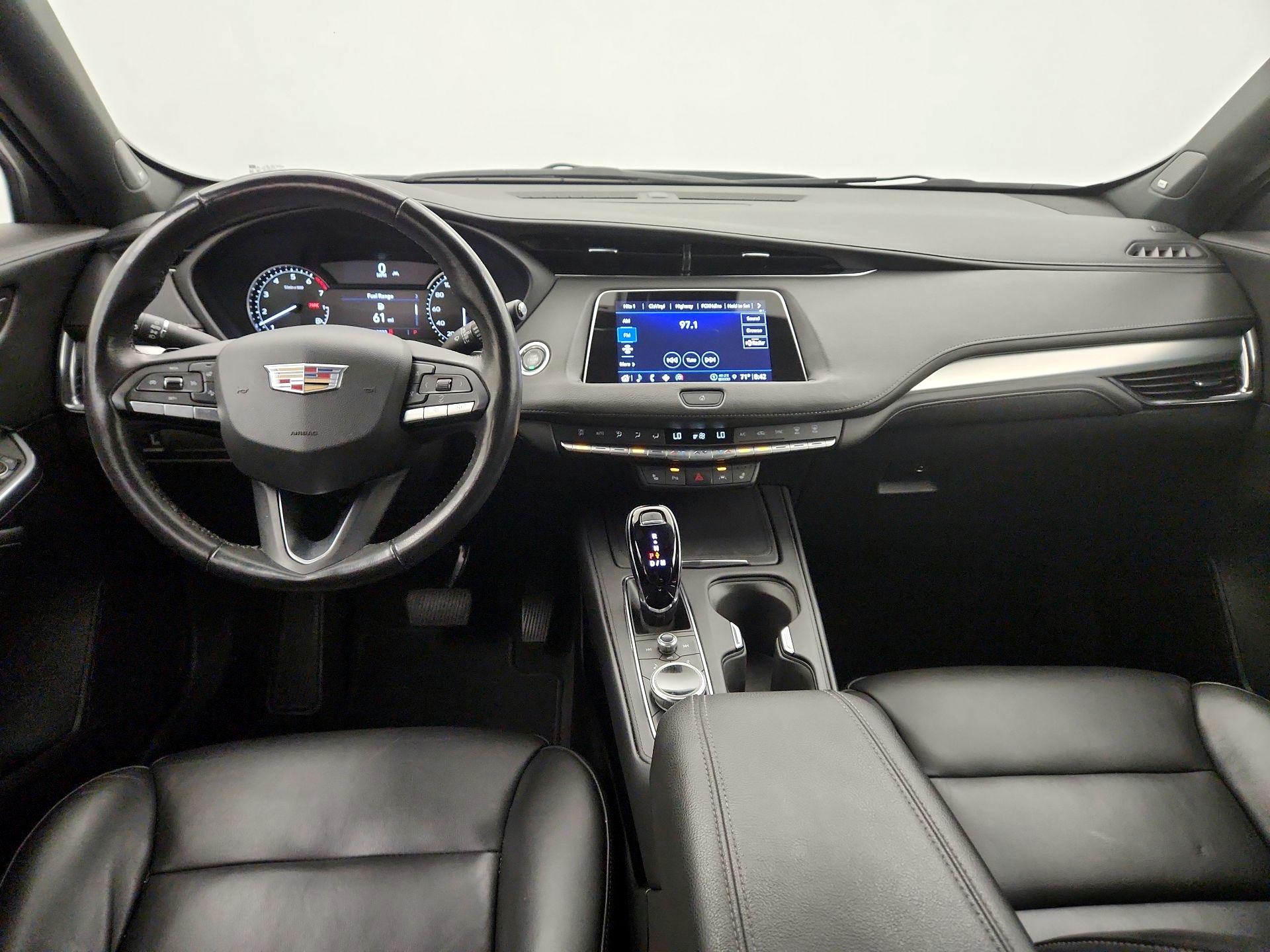 Thumbnail: 2023 Cadillac XT4 - 9