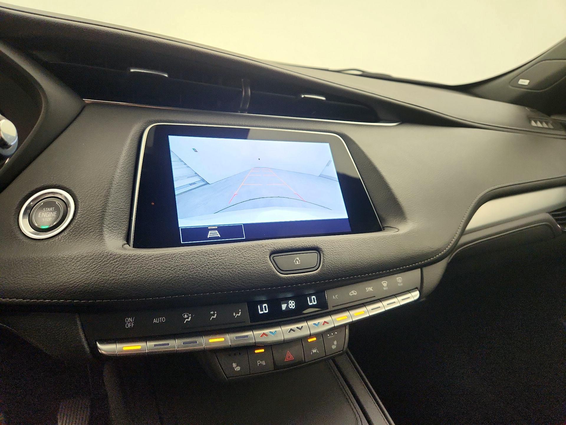 Thumbnail: 2023 Cadillac XT4 - 14