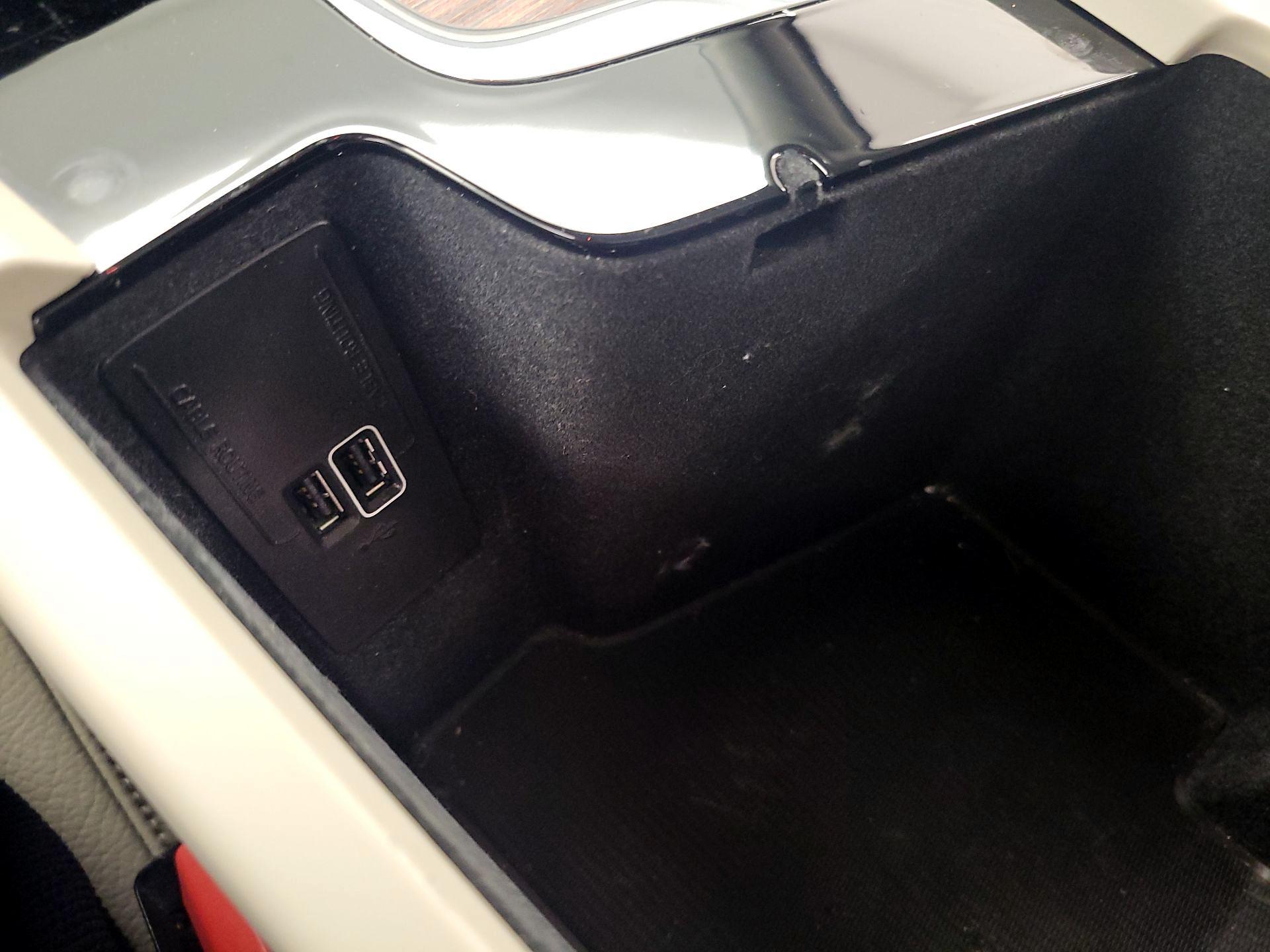 Thumbnail: 2020 Volvo S60 - 19