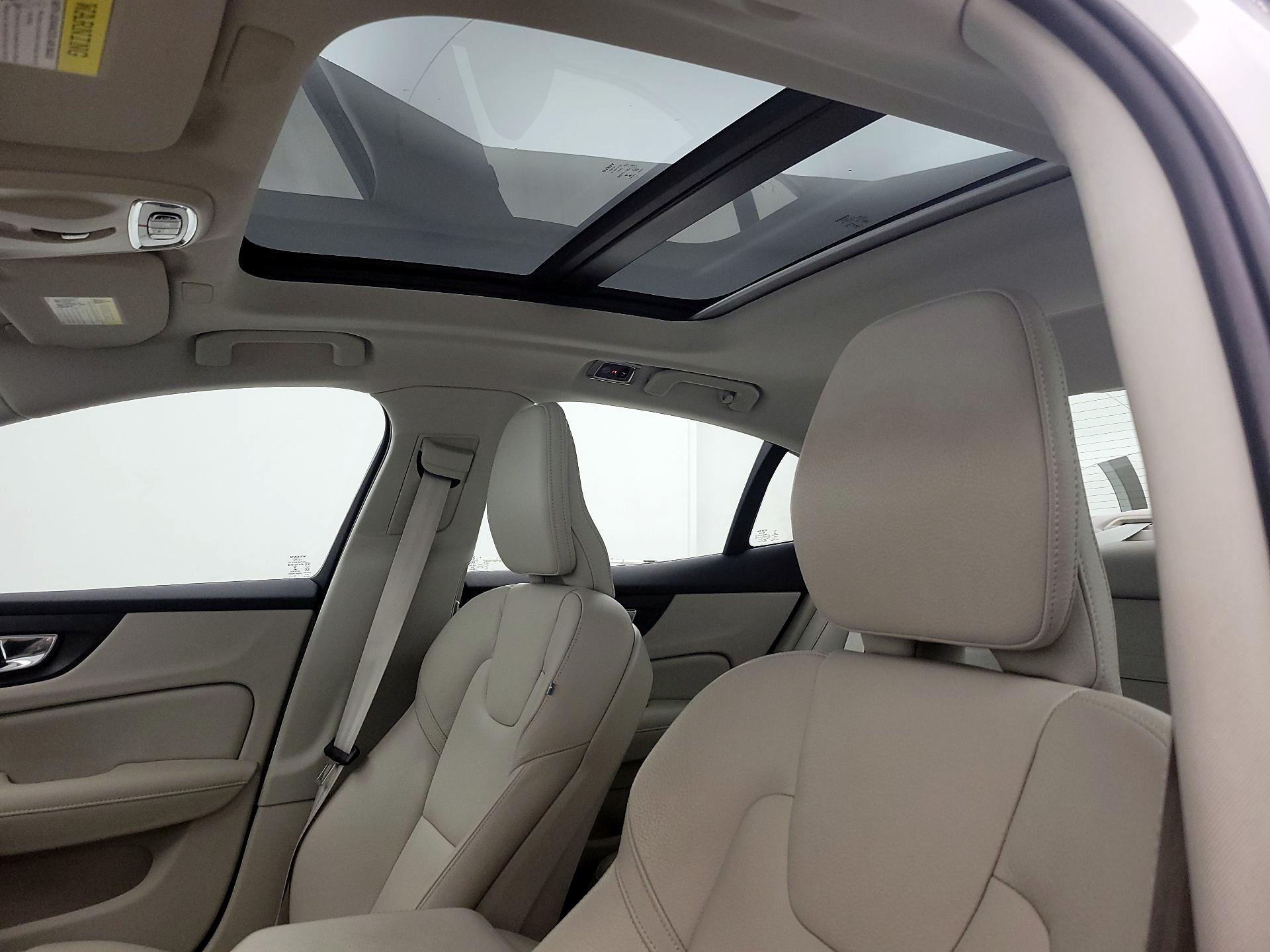 Thumbnail: 2020 Volvo S60 - 20