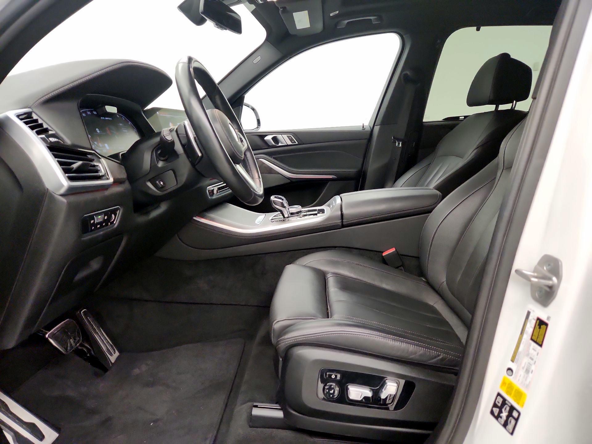 Thumbnail: 2022 BMW X5 - 11