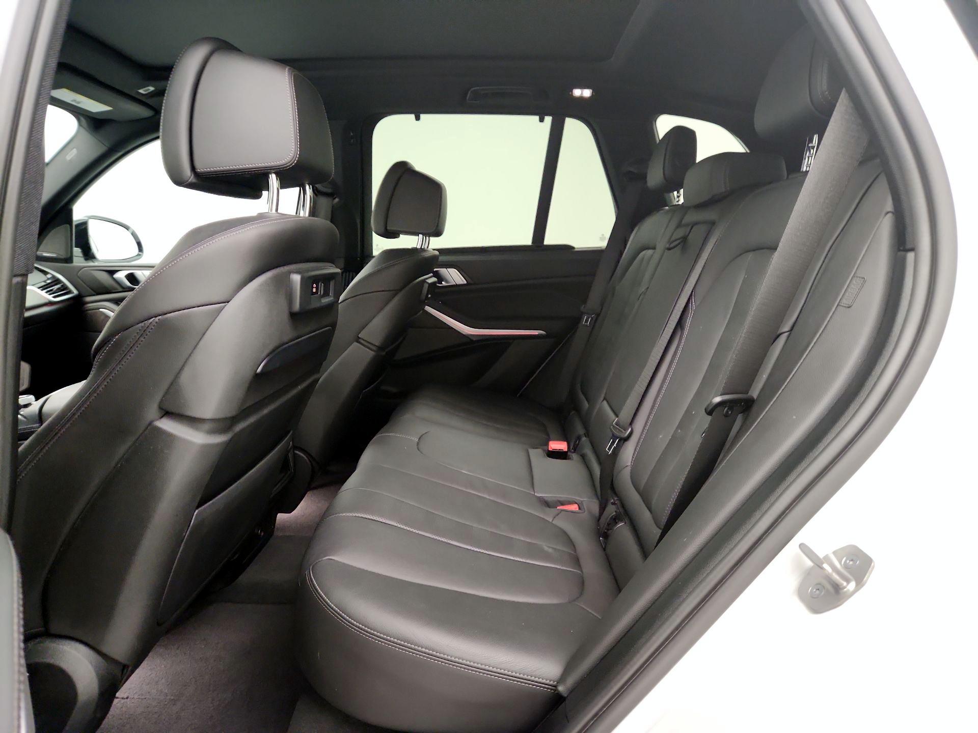 Thumbnail: 2022 BMW X5 - 20