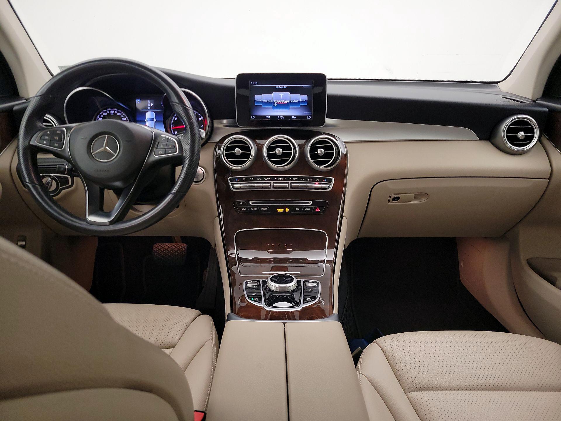 Thumbnail: 2019 Mercedes-Benz GLC - 9