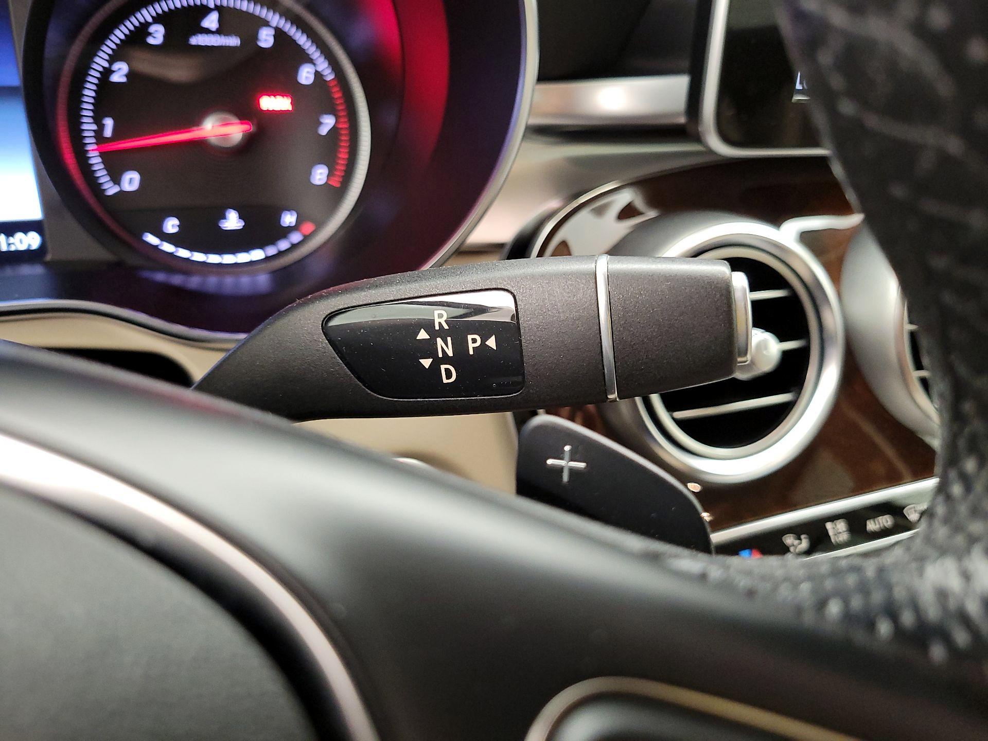 Thumbnail: 2019 Mercedes-Benz GLC - 17