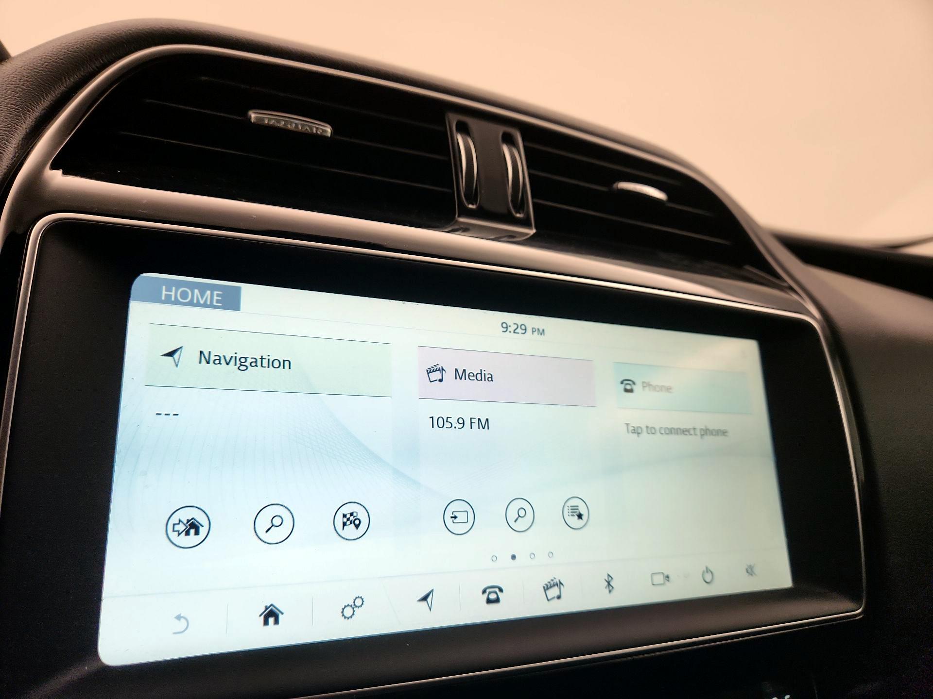 Thumbnail: 2019 Jaguar XE - 15