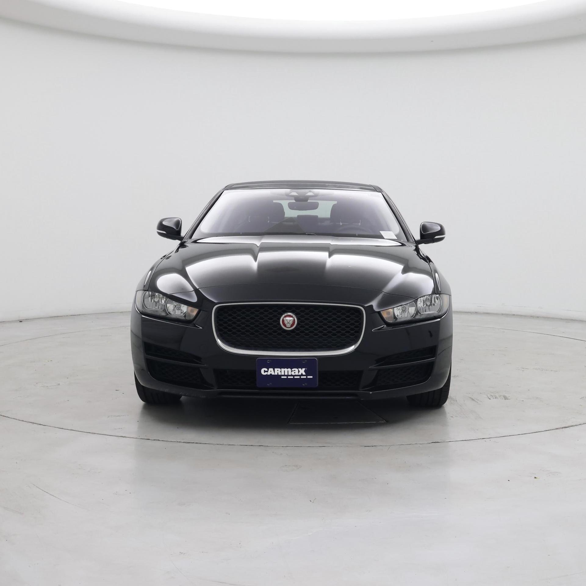 Thumbnail: 2019 Jaguar XE - 5