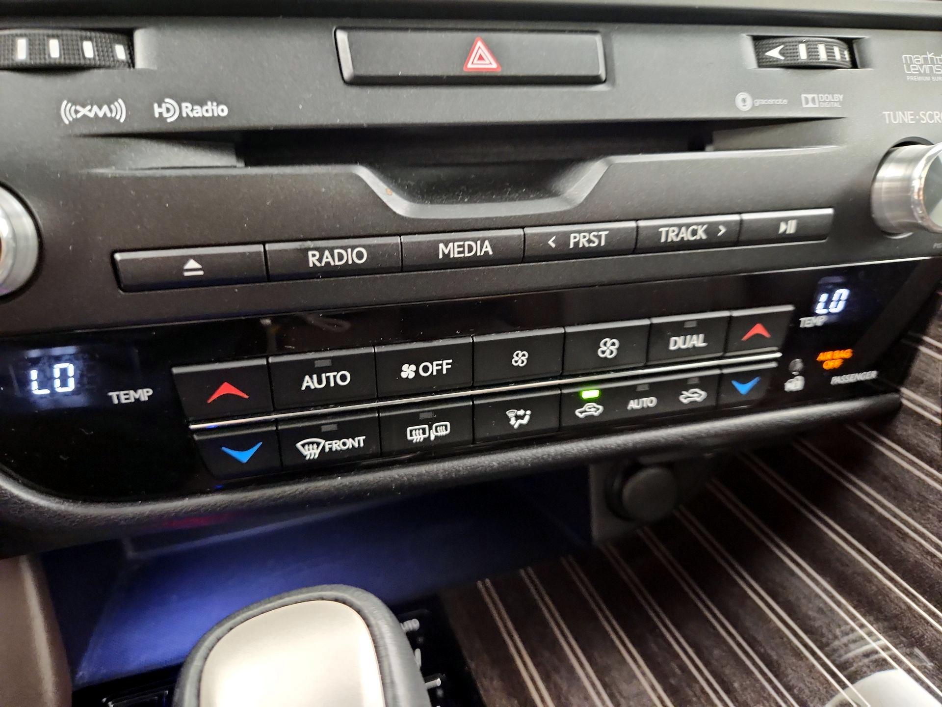 Thumbnail: 2019 Lexus RX - 17