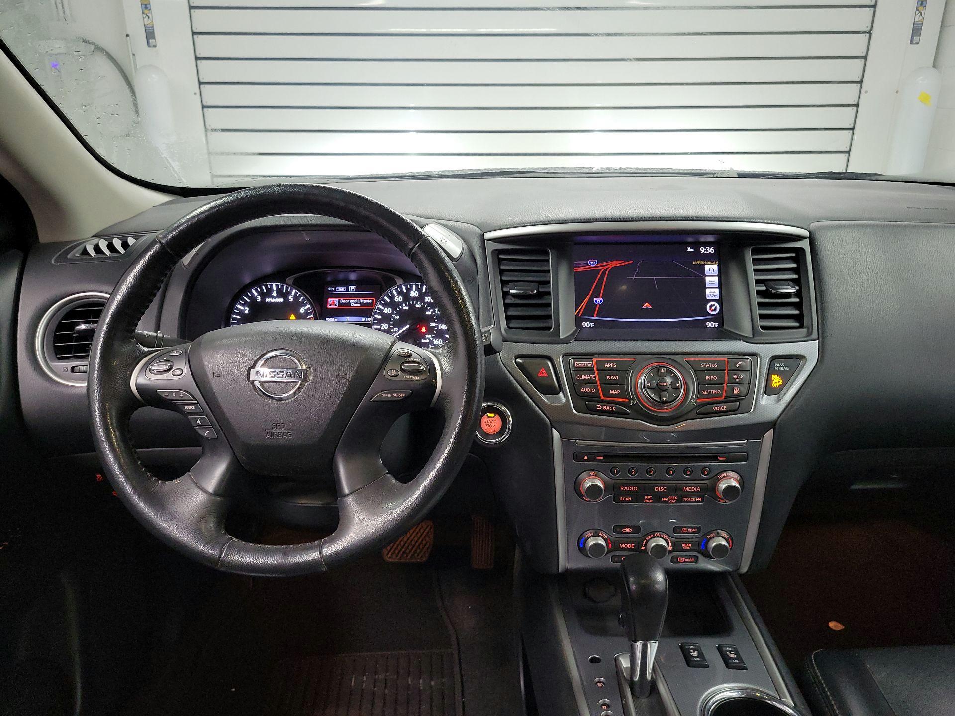 Thumbnail: 2020 Nissan Pathfinder - 9