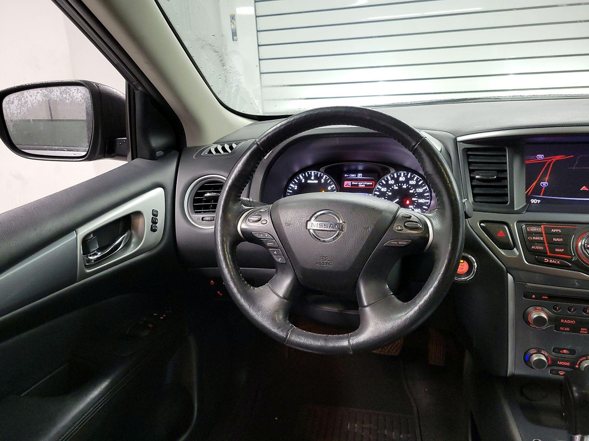 Thumbnail: 2020 Nissan Pathfinder - 10