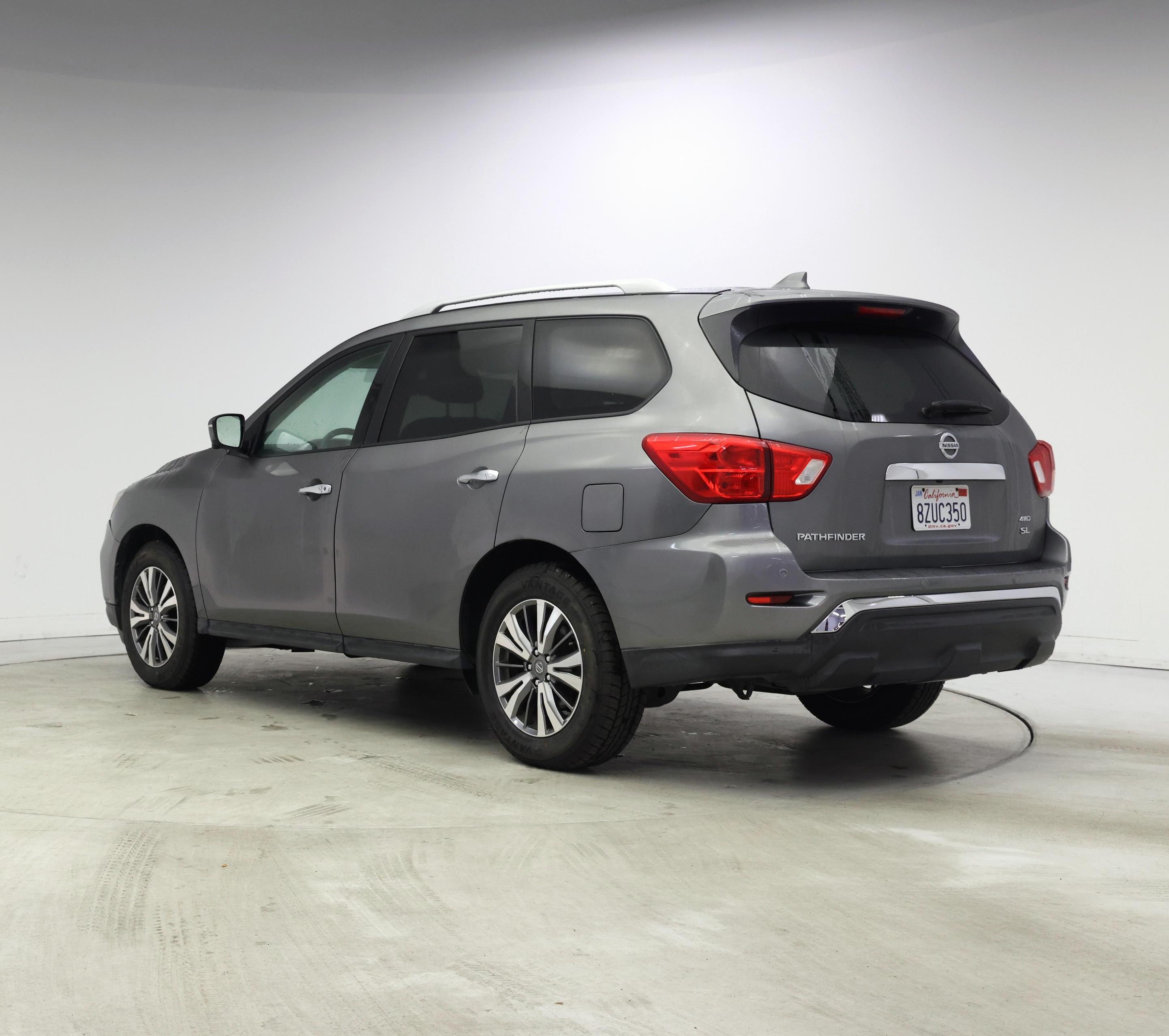 Thumbnail: 2020 Nissan Pathfinder - 2