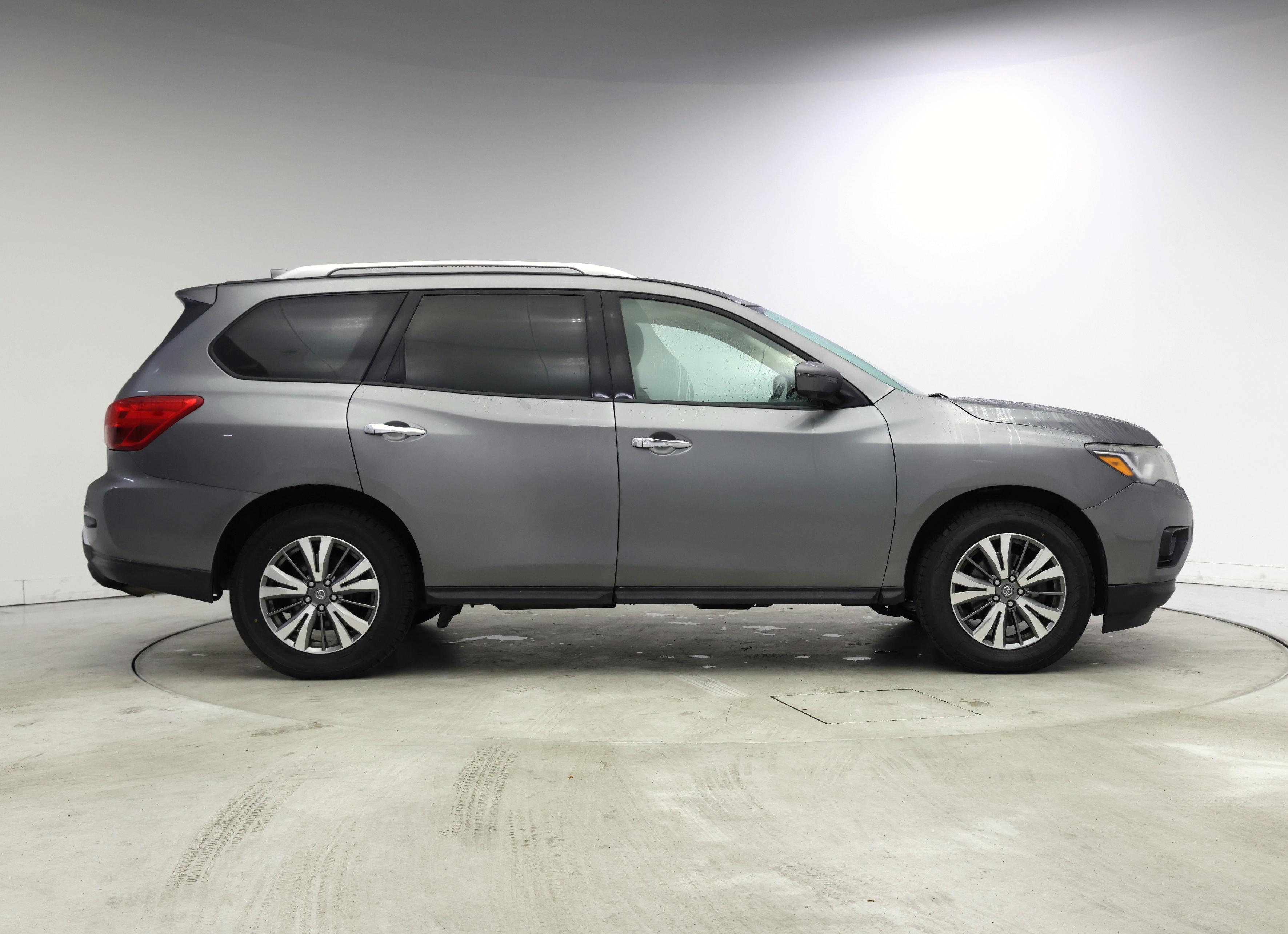 Thumbnail: 2020 Nissan Pathfinder - 7