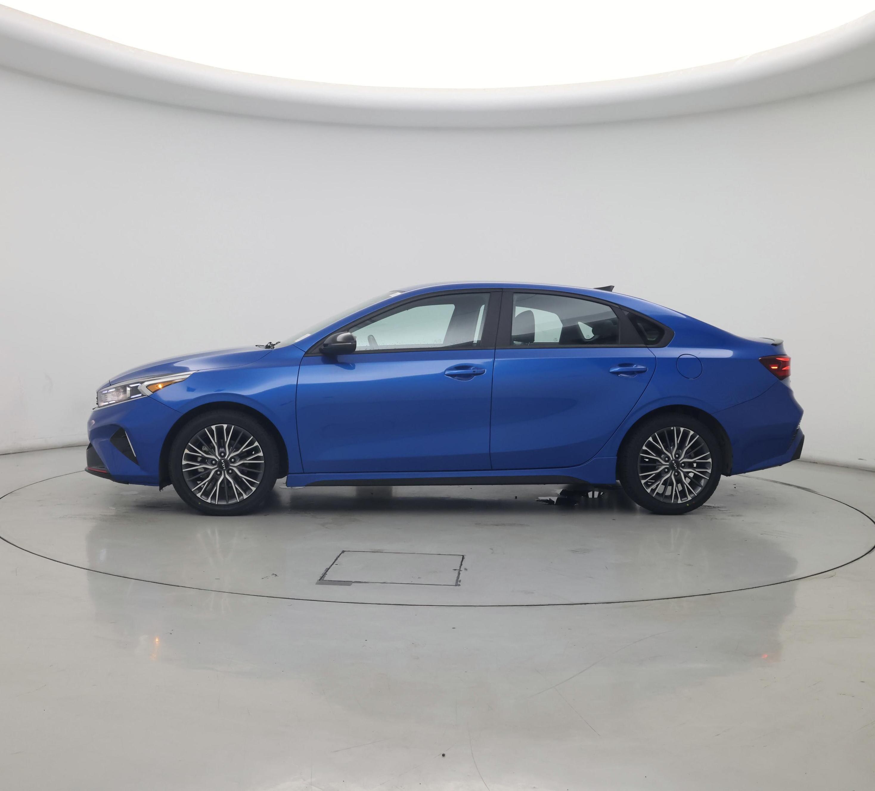 Thumbnail: 2023 Kia Forte - 3
