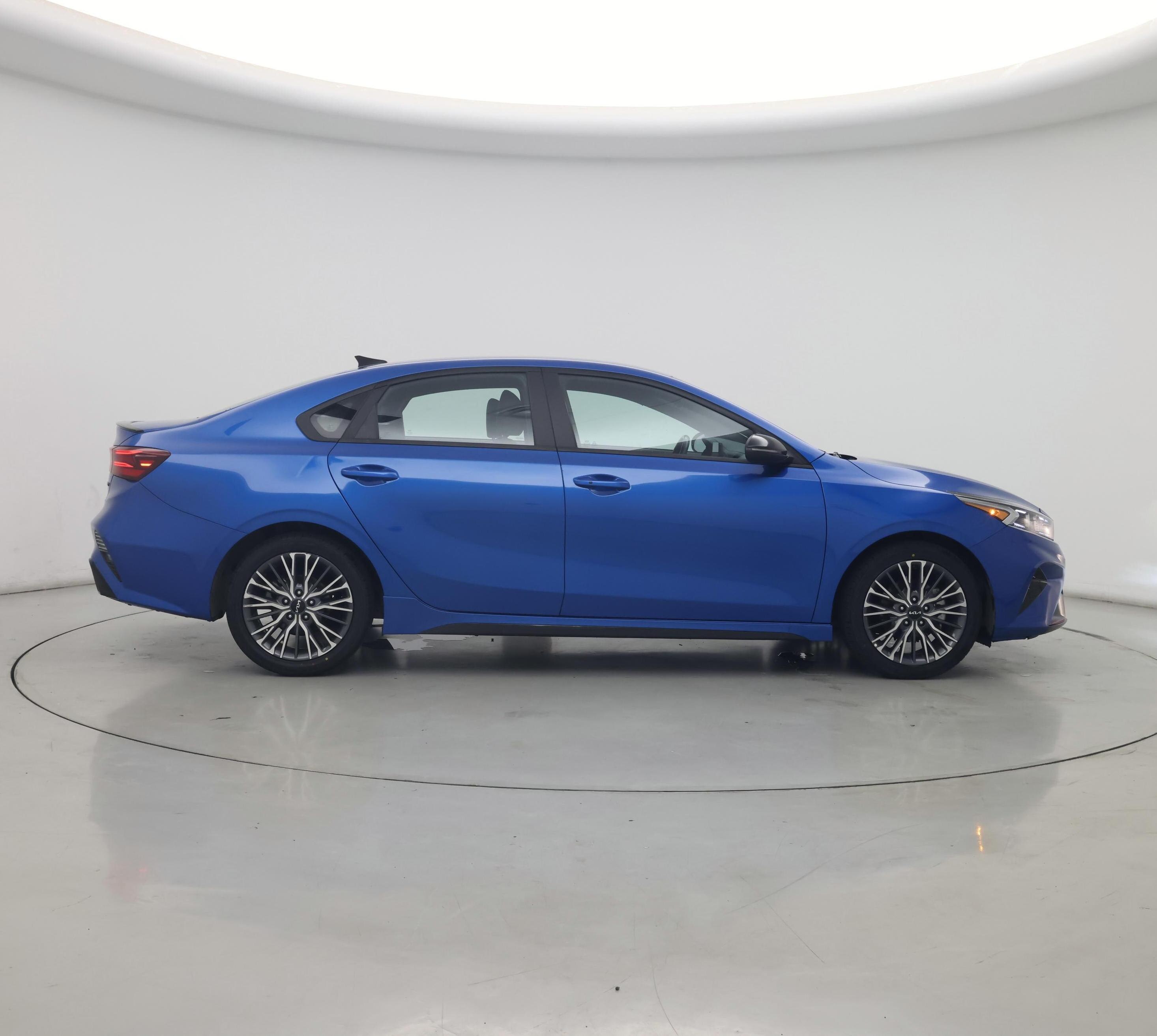 Thumbnail: 2023 Kia Forte - 7