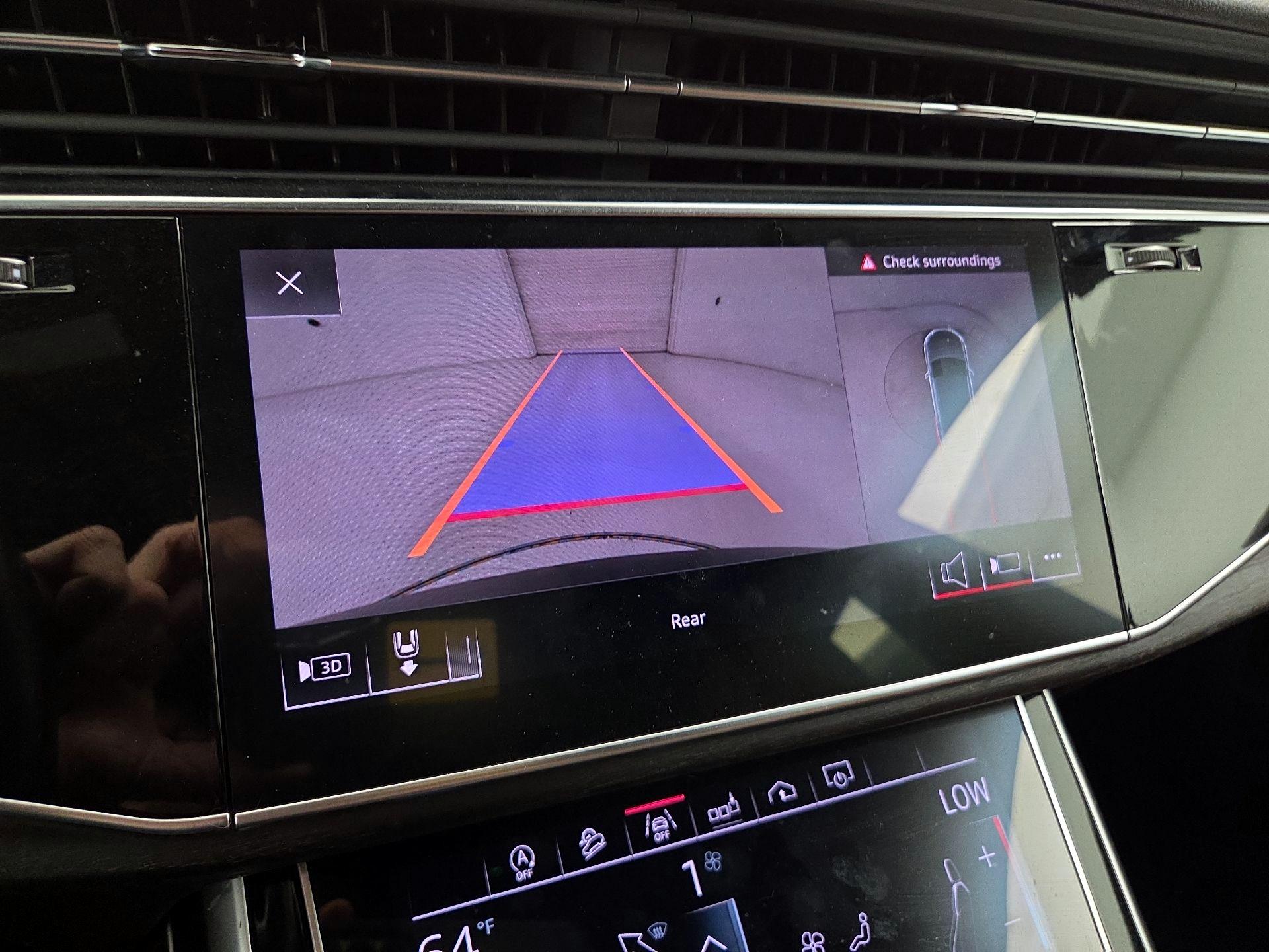 Thumbnail: 2019 Audi Q8 - 15