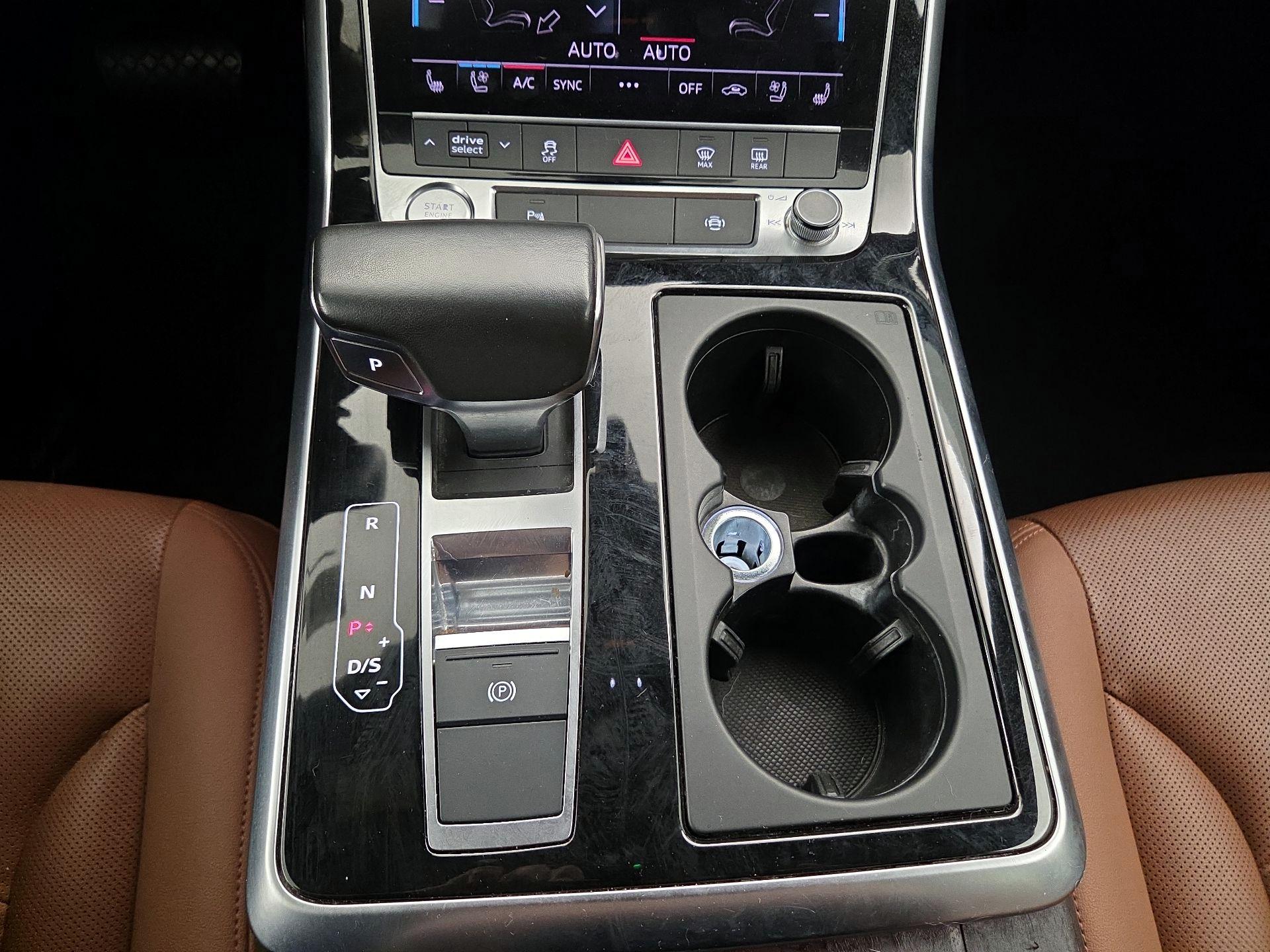 Thumbnail: 2019 Audi Q8 - 18