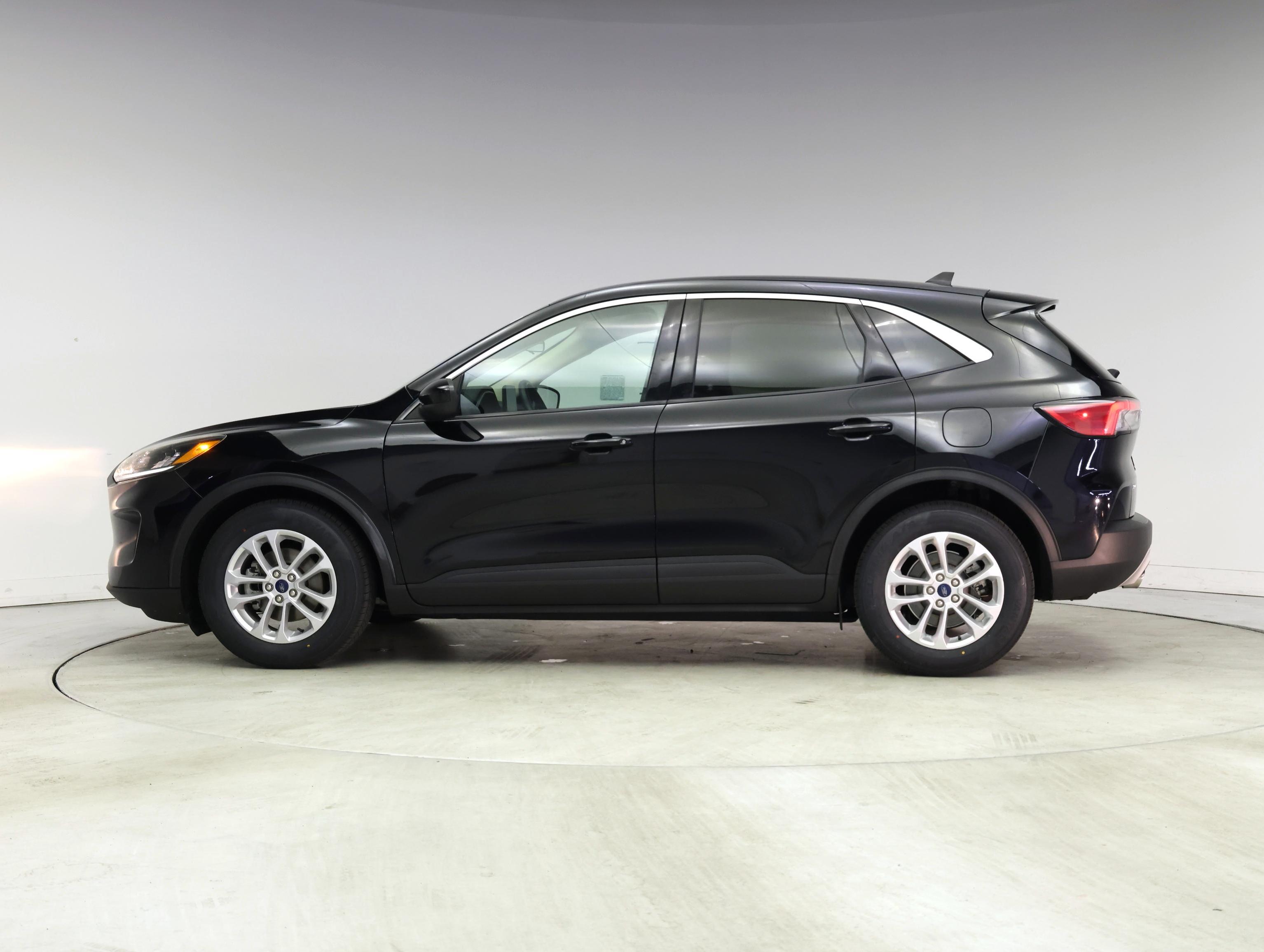 Thumbnail: 2020 Ford Escape - 3