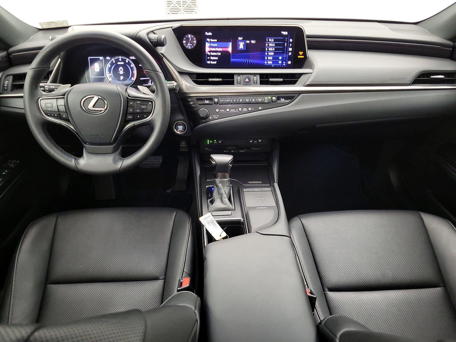 Thumbnail: 2020 Lexus ES - 9