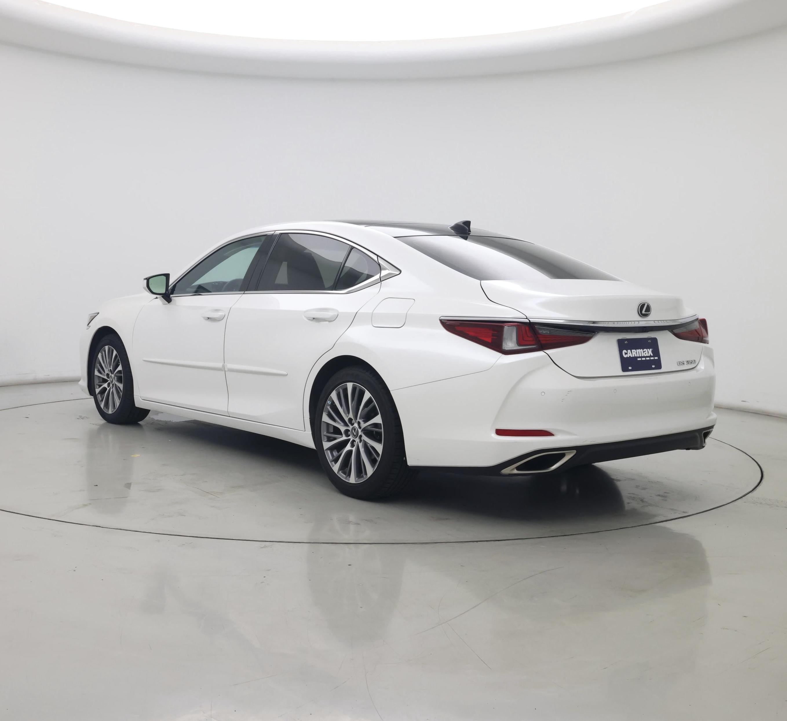 Thumbnail: 2020 Lexus ES - 2