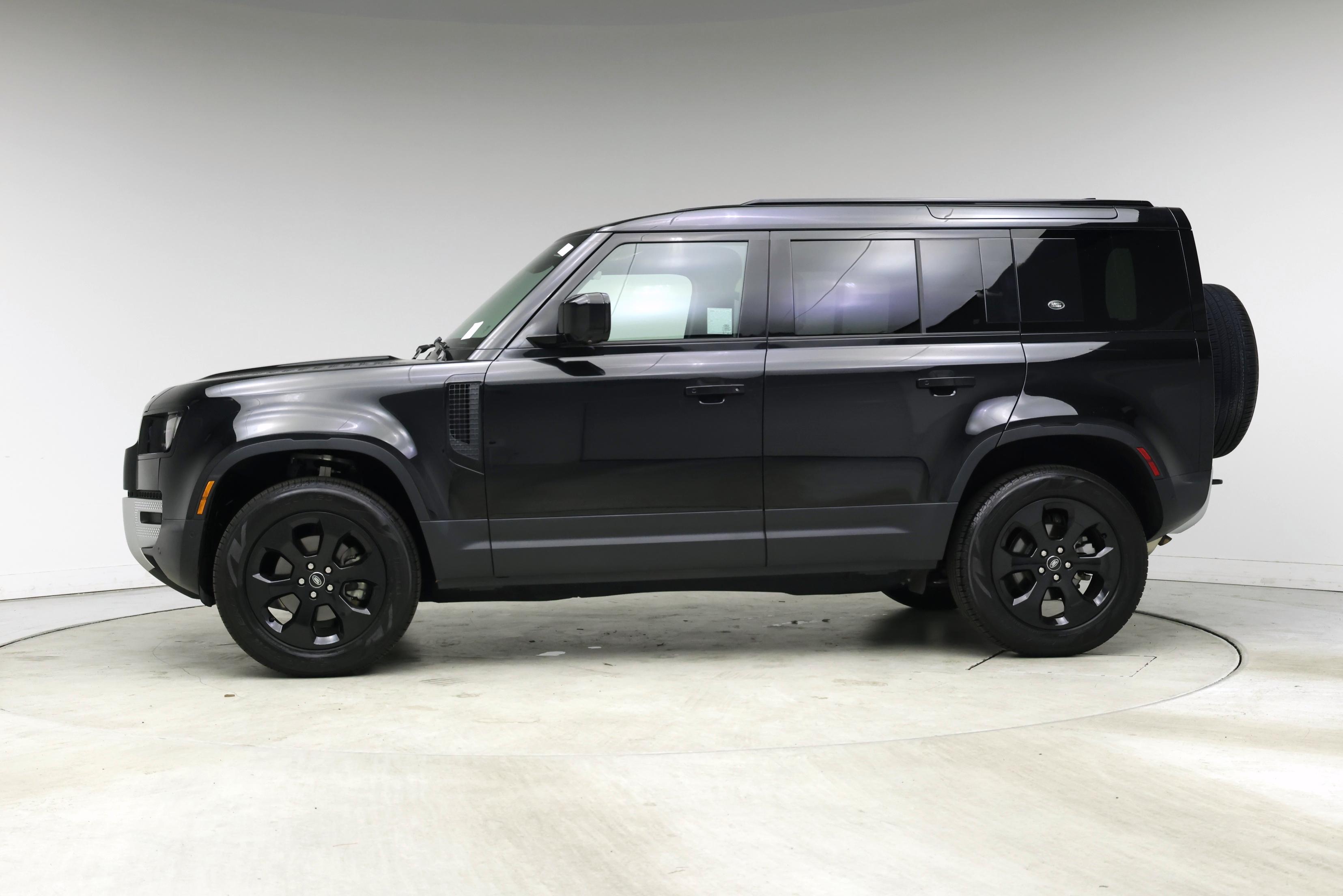 Thumbnail: 2024 Land Rover Defender - 3