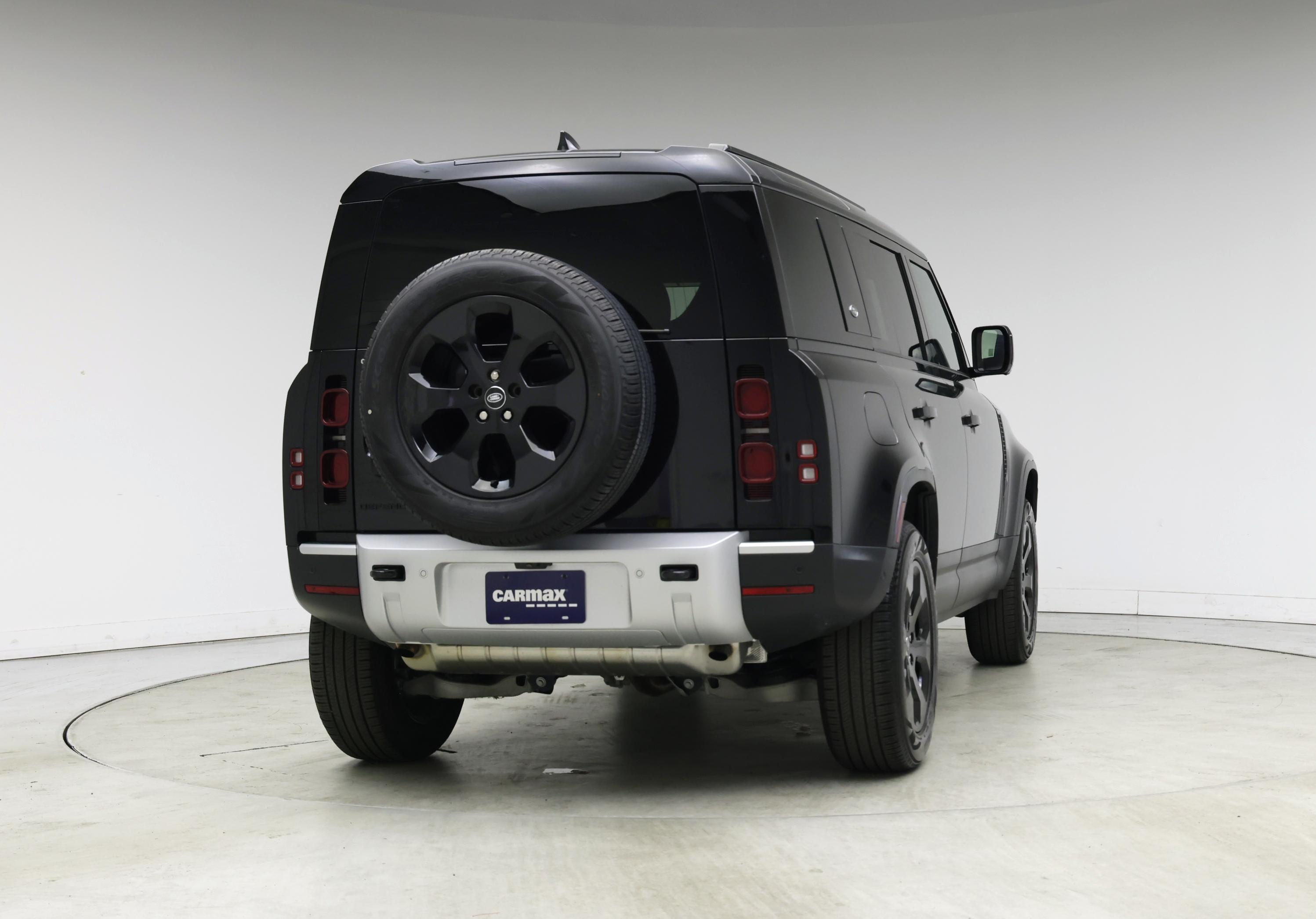 Thumbnail: 2024 Land Rover Defender - 8