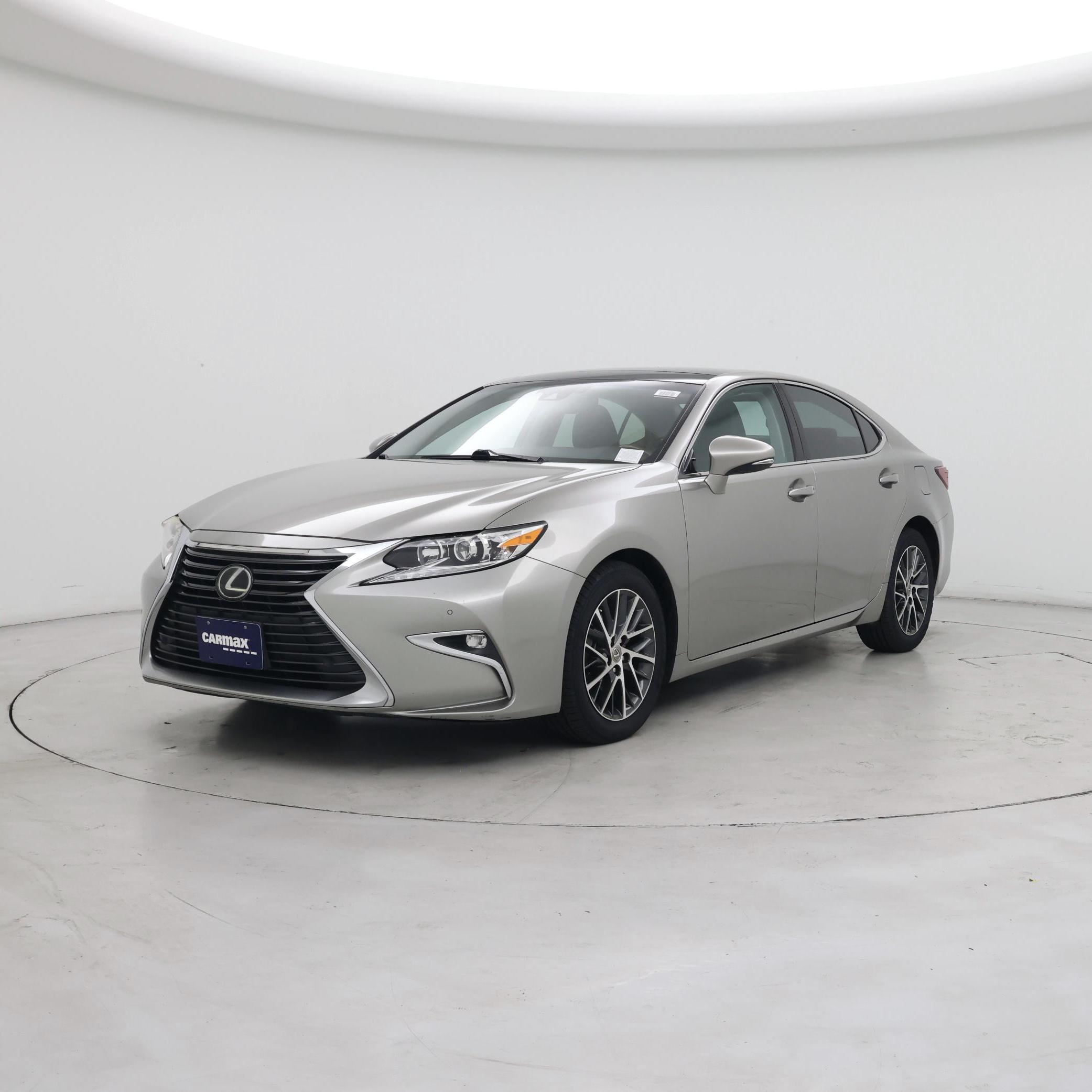 Thumbnail: 2017 Lexus ES - 4