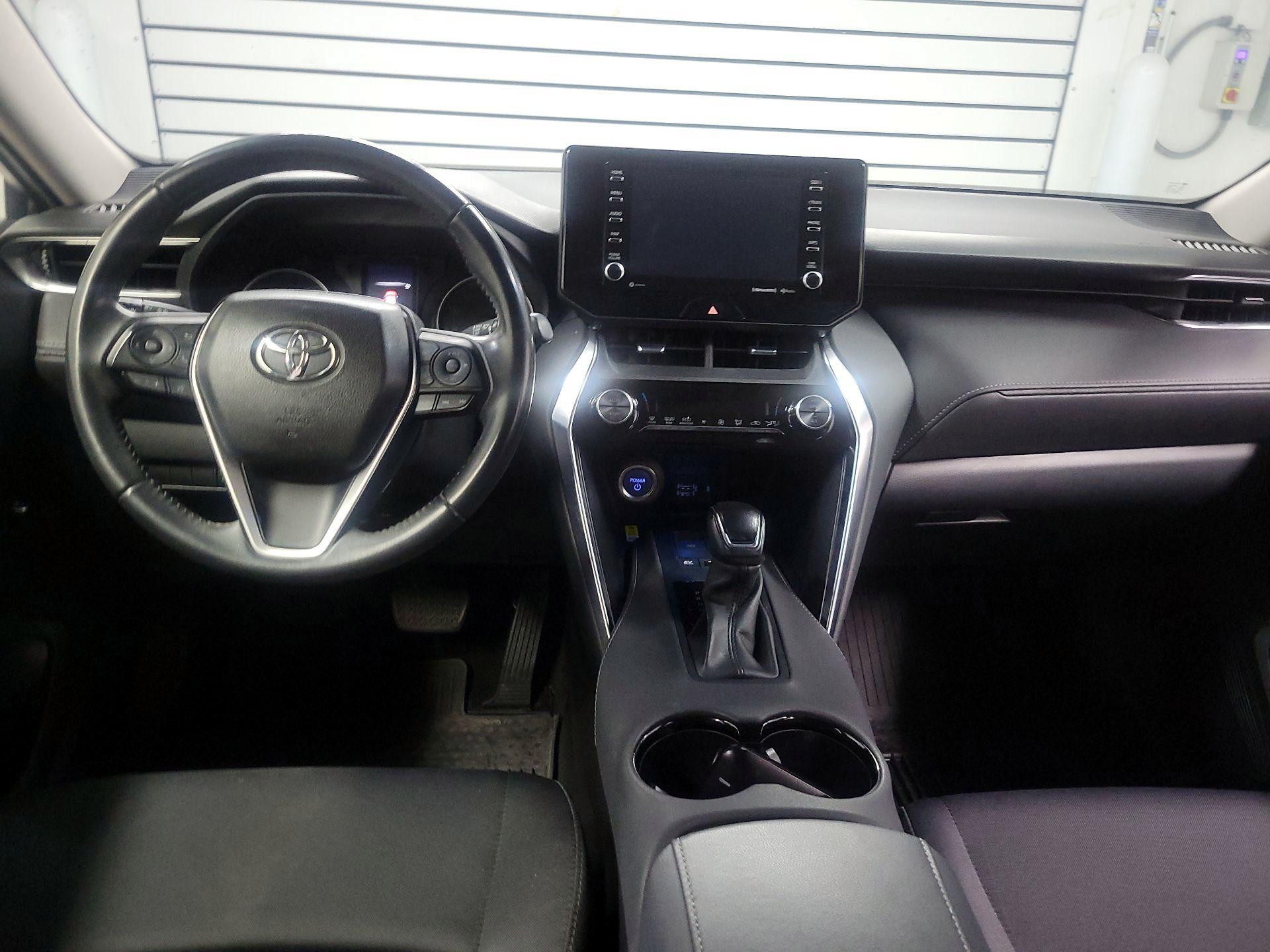 Thumbnail: 2021 Toyota Venza - 9