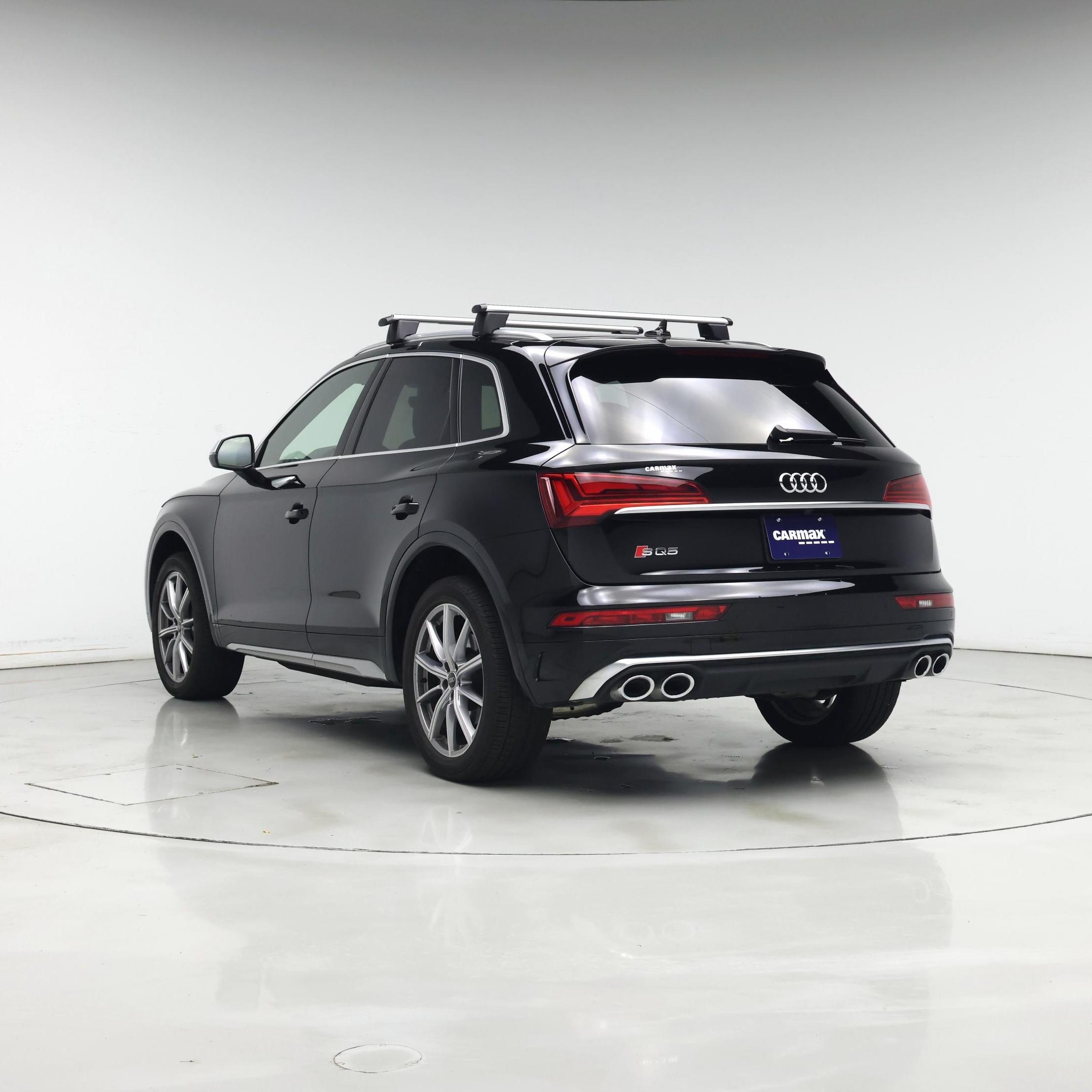 Thumbnail: 2022 Audi SQ5 - 2