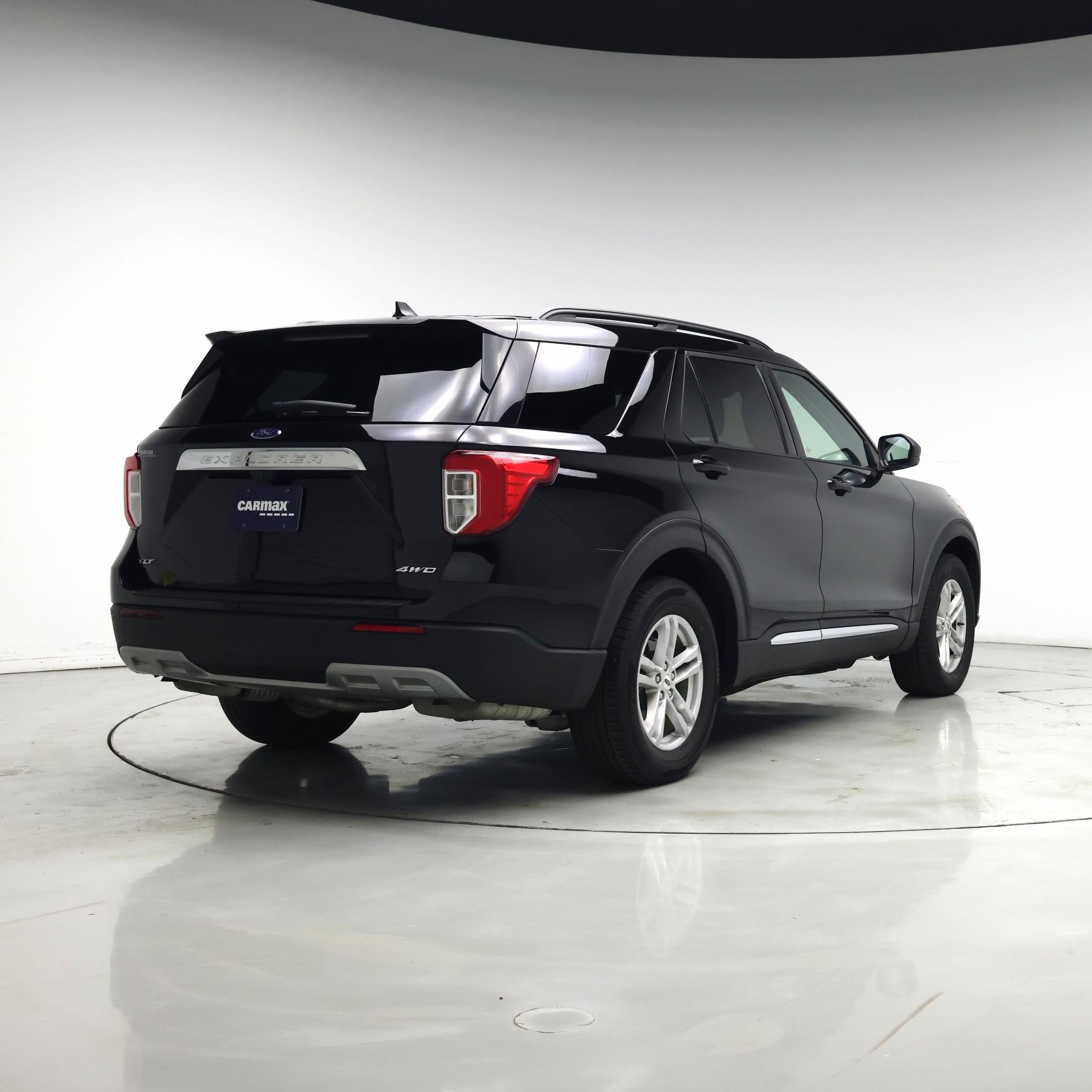 Thumbnail: 2021 Ford Explorer - 8