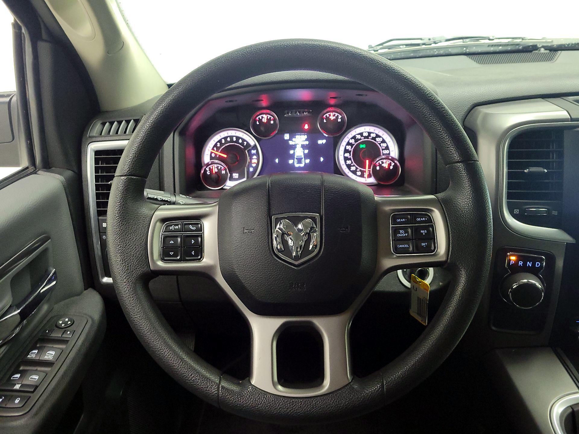 Thumbnail: 2023 RAM 1500 Classic - 10